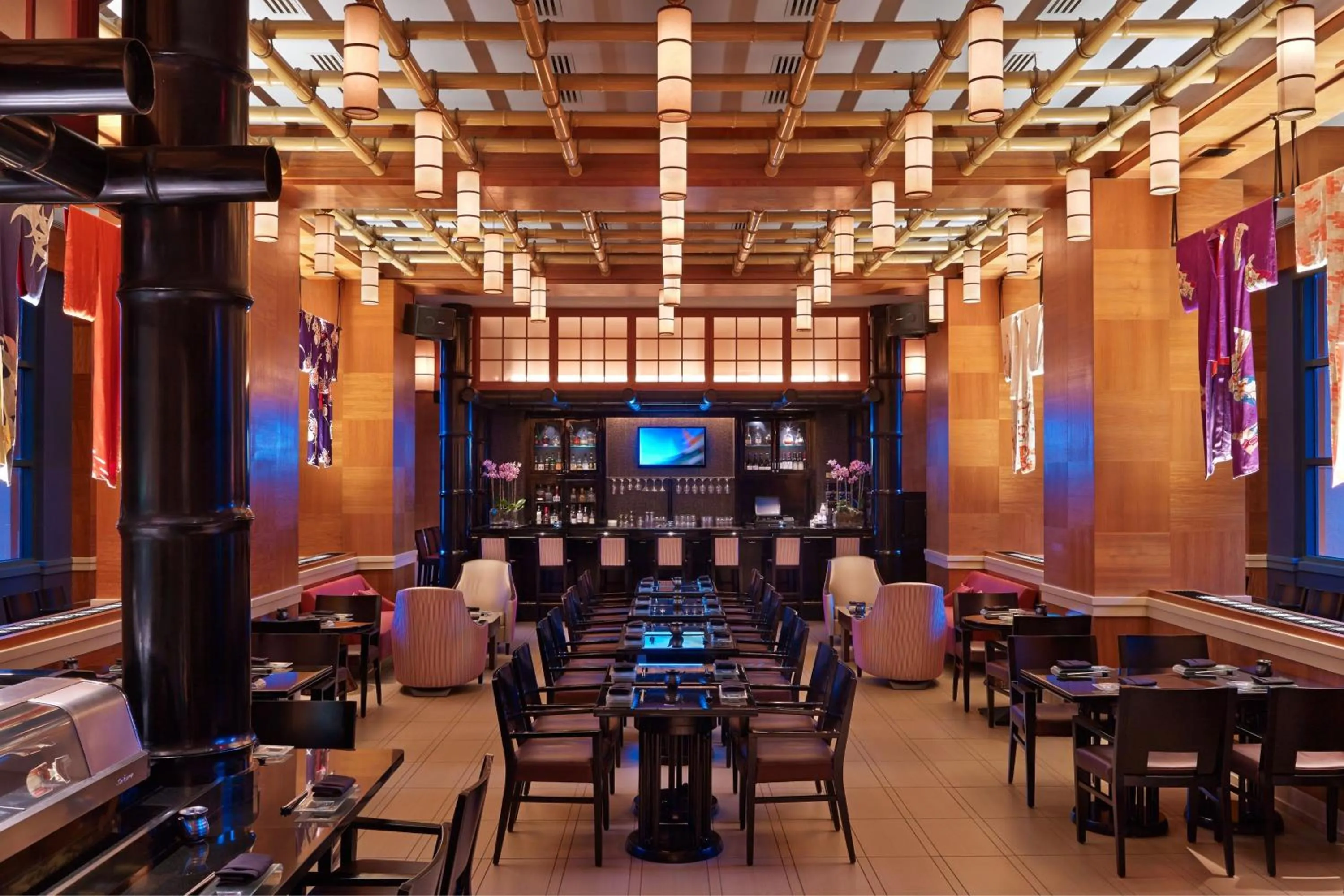 Restaurant/places to eat in Walt Disney World Swan Reserve