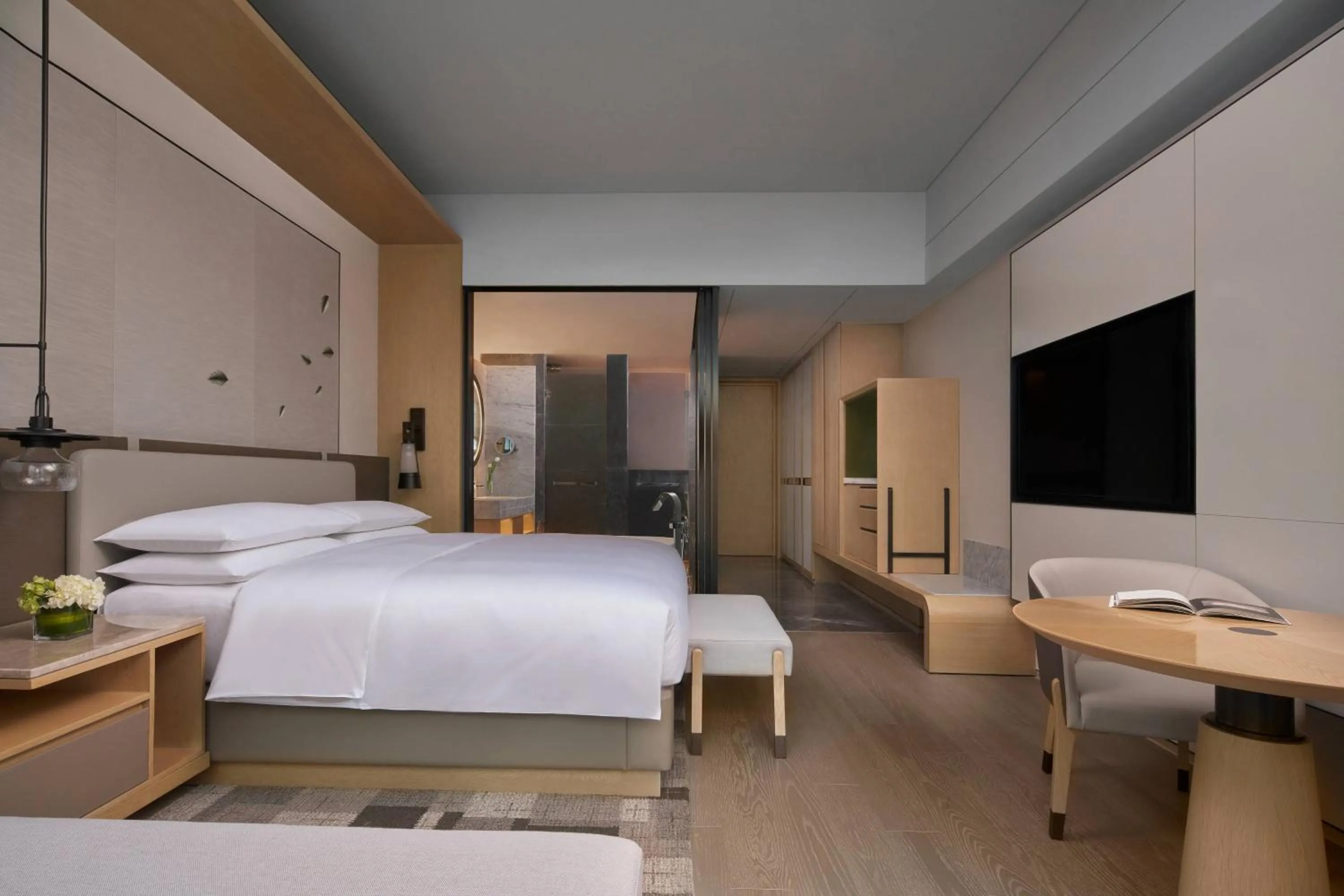 Photo of the whole room, Bed in Liyang Marriott Hotel