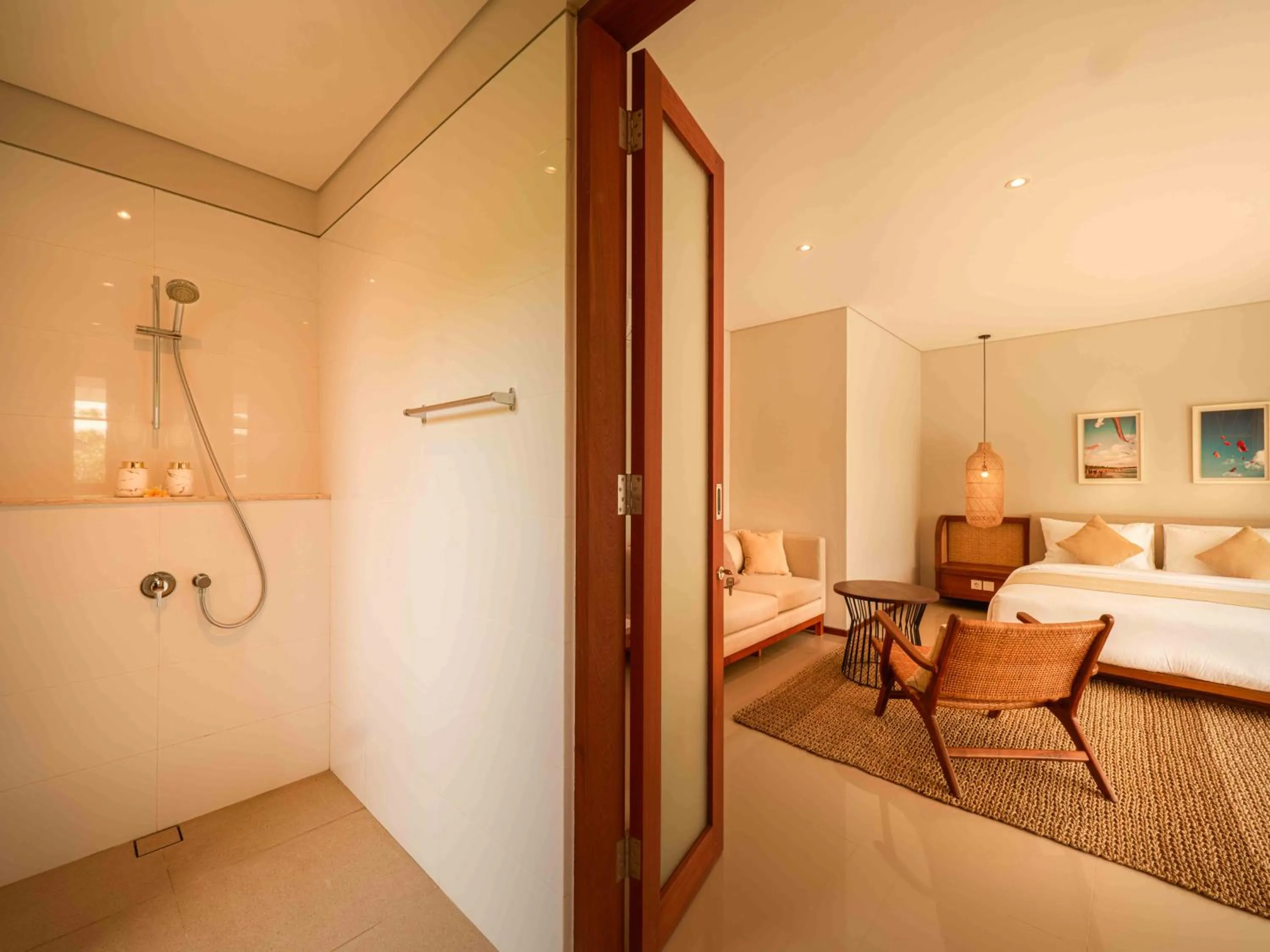 Bed in Agra & Amurti Villas