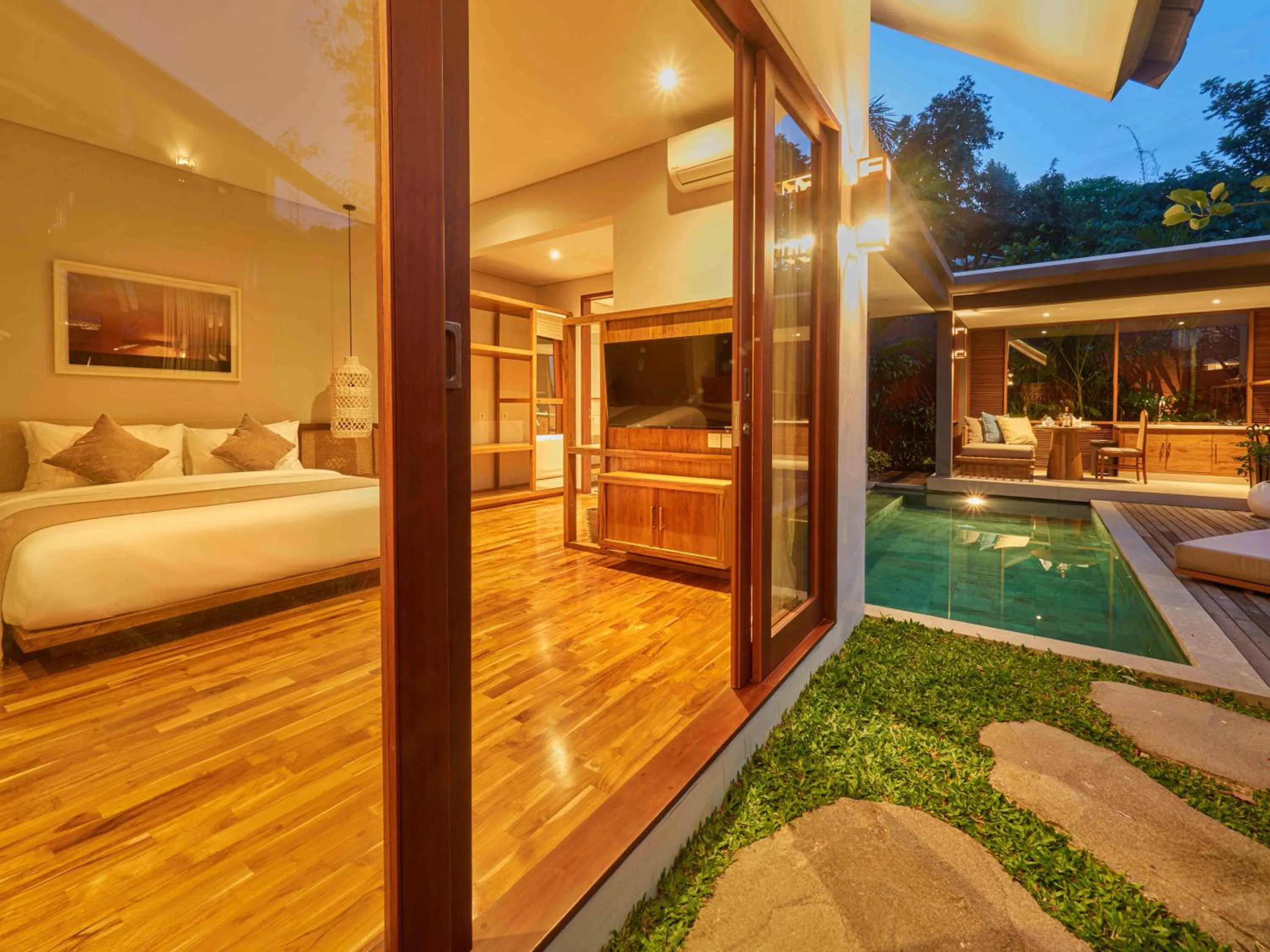 Kitchen or kitchenette in Agra & Amurti Villas