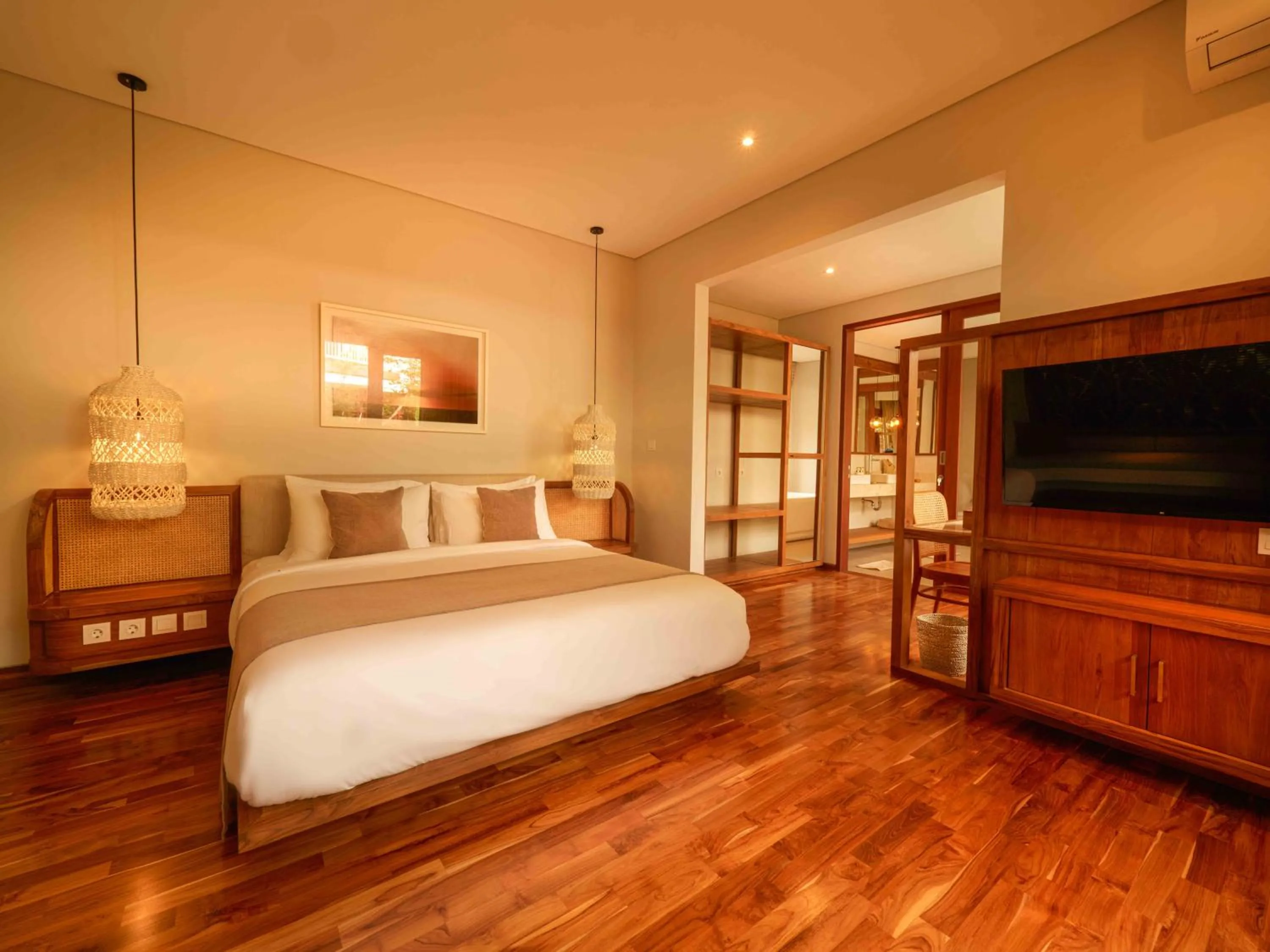 Bed in Agra & Amurti Villas