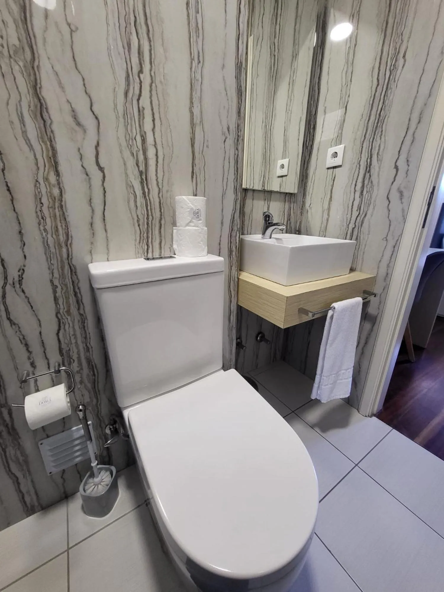 Toilet in Hotel Residencial Dora