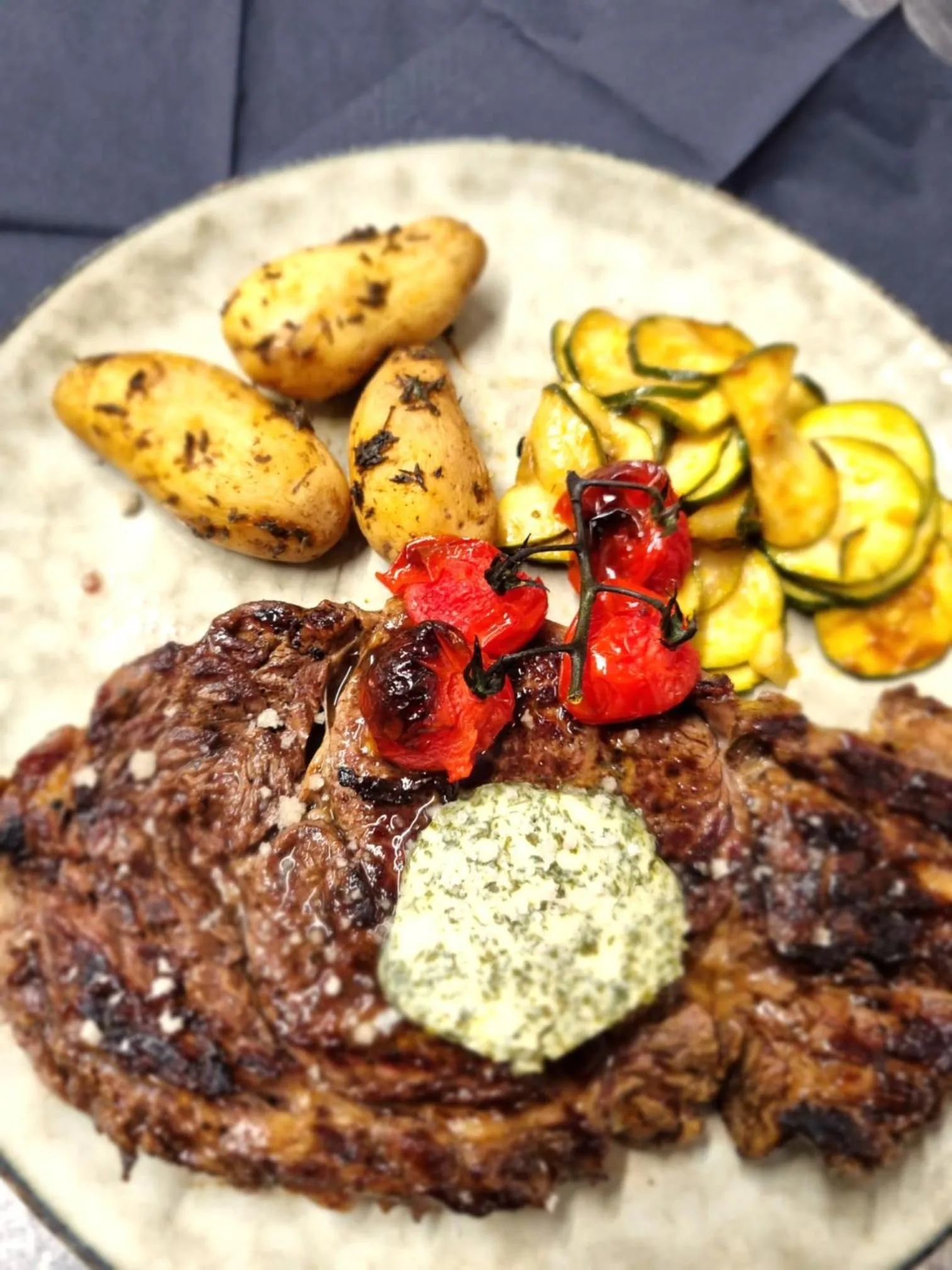 Restaurant/places to eat in Hotel Le Bourgogne