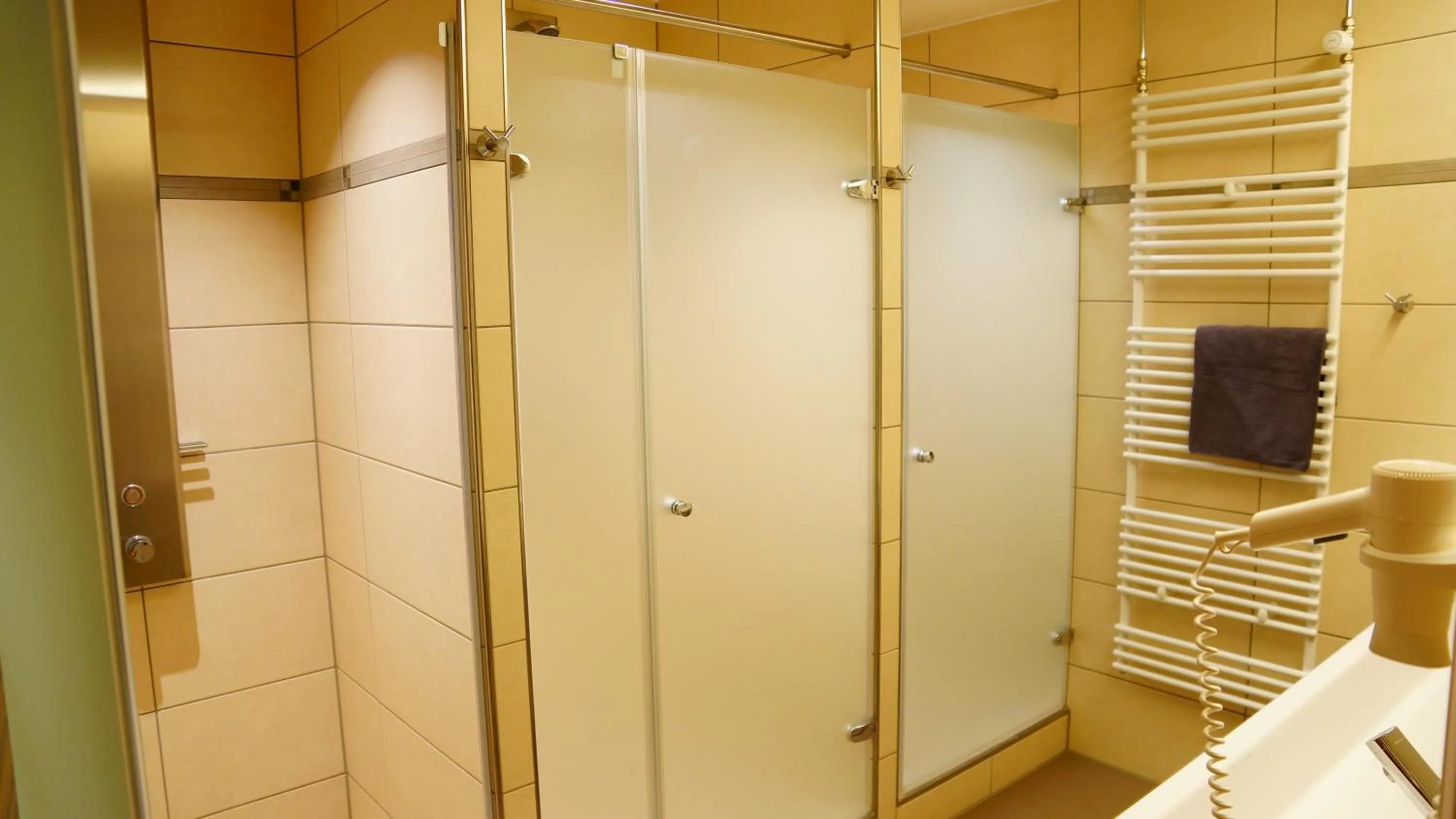 Bathroom in Bavaria City Hostel - Design Hostel