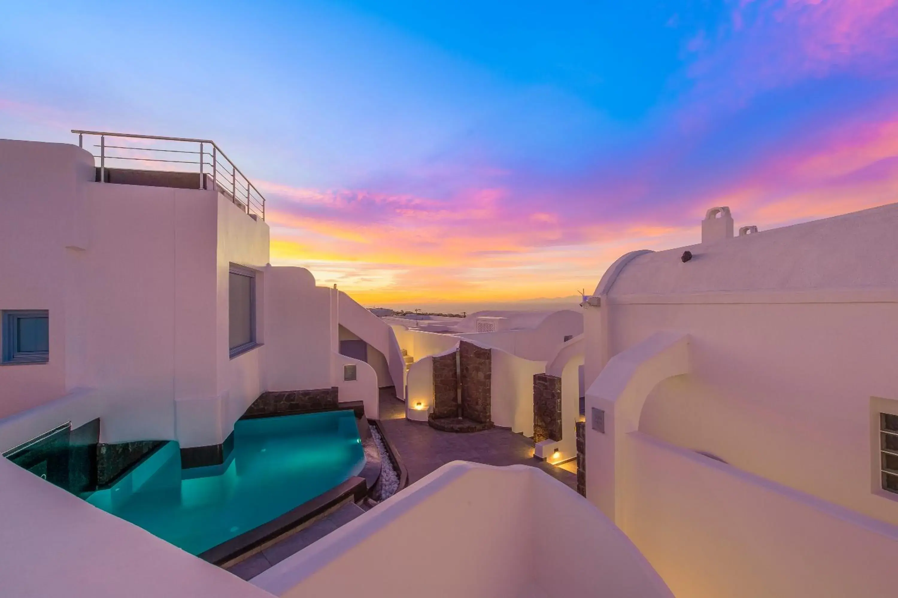 Sunrise in Sole d'oro Luxury Suites Sunrise in Sole d'oro Luxury Suites