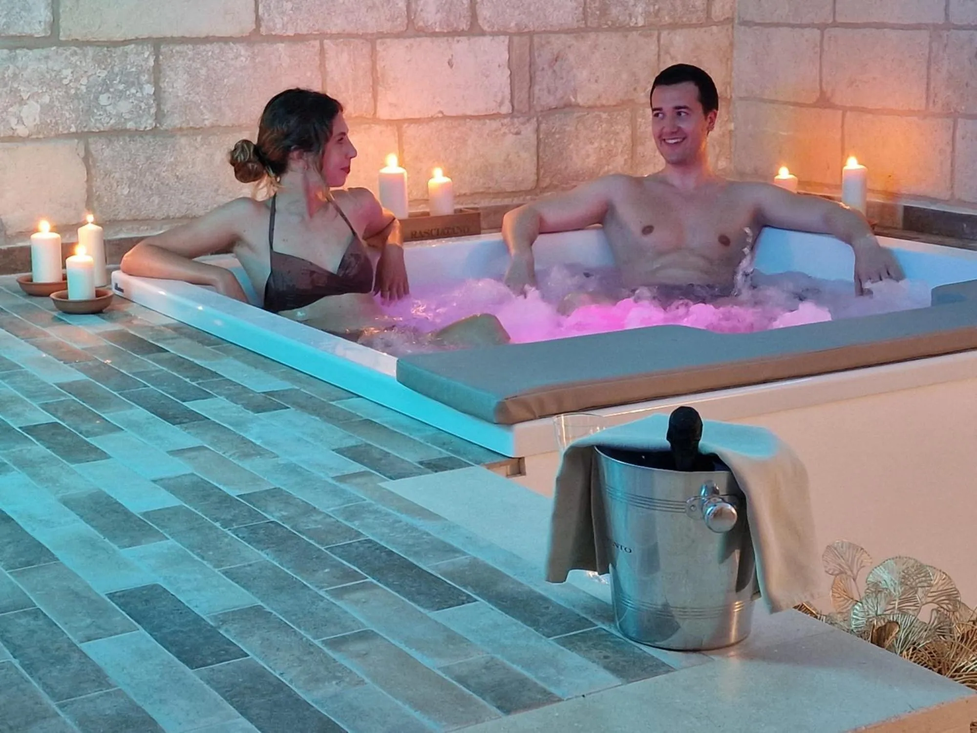 Hot Tub in B&B Giardino delle Delizie