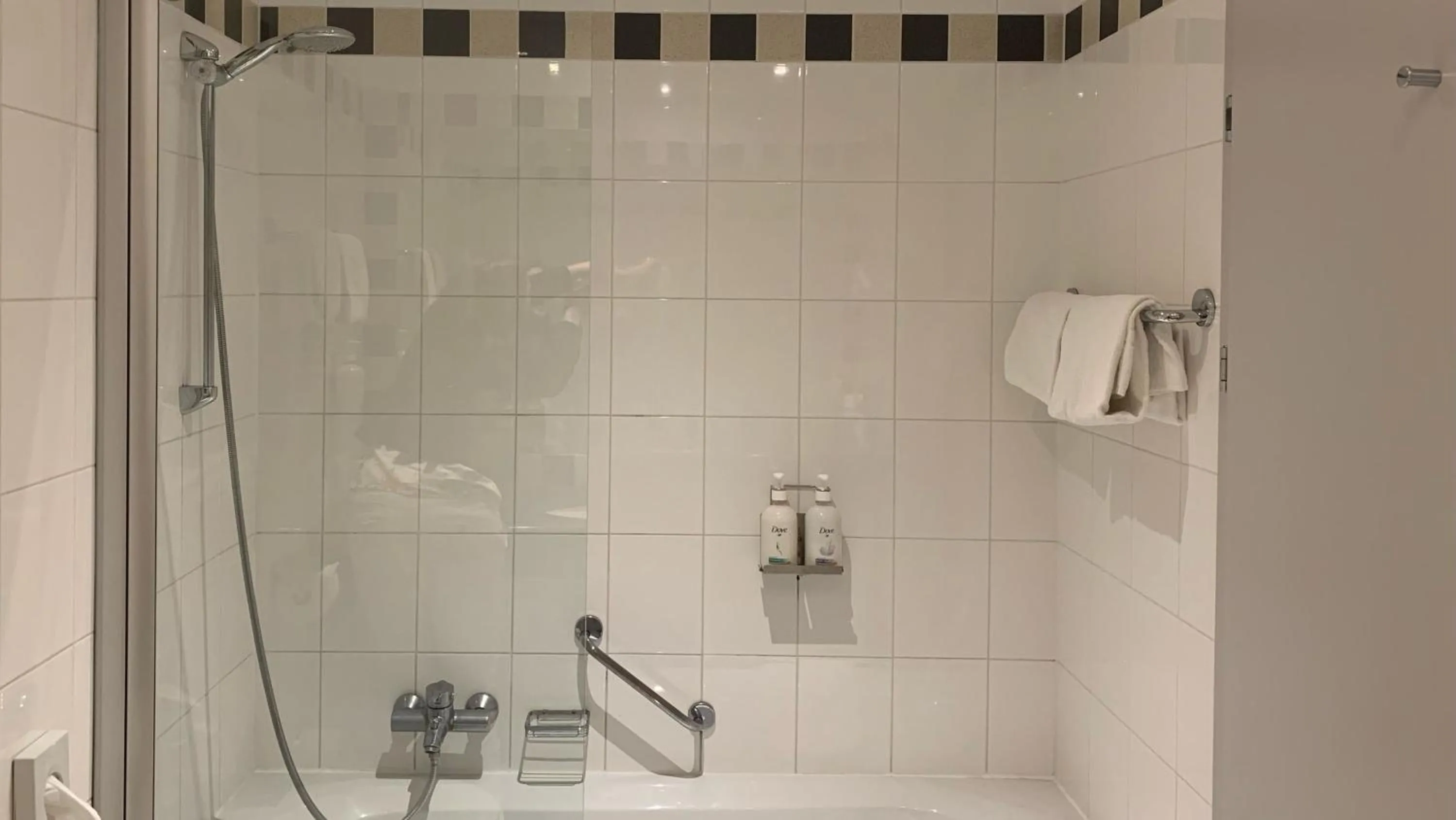 Bathroom in Holiday Inn - Salzburg City by IHG