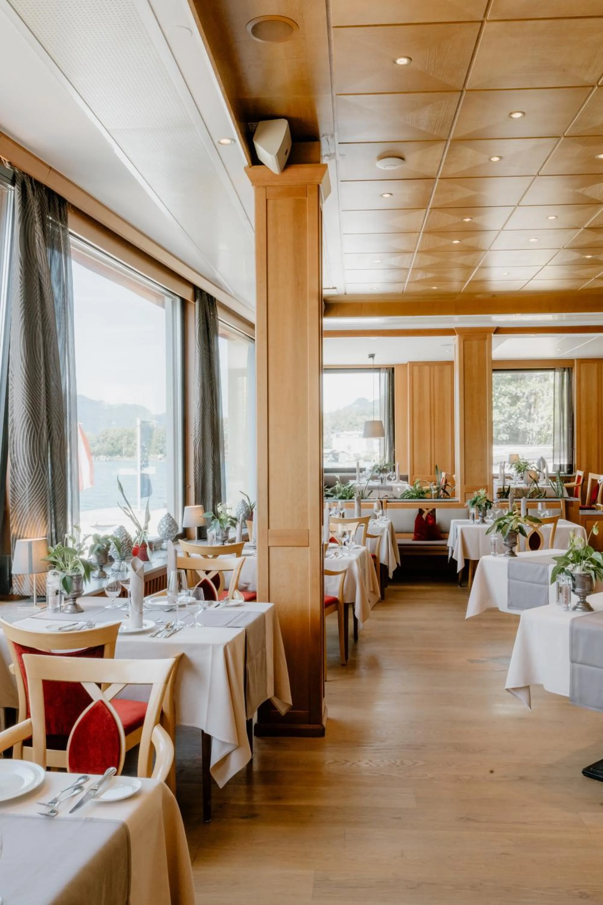 Restaurant/places to eat in Romantik Hotel Im Weissen Rössl am Wolfgangsee