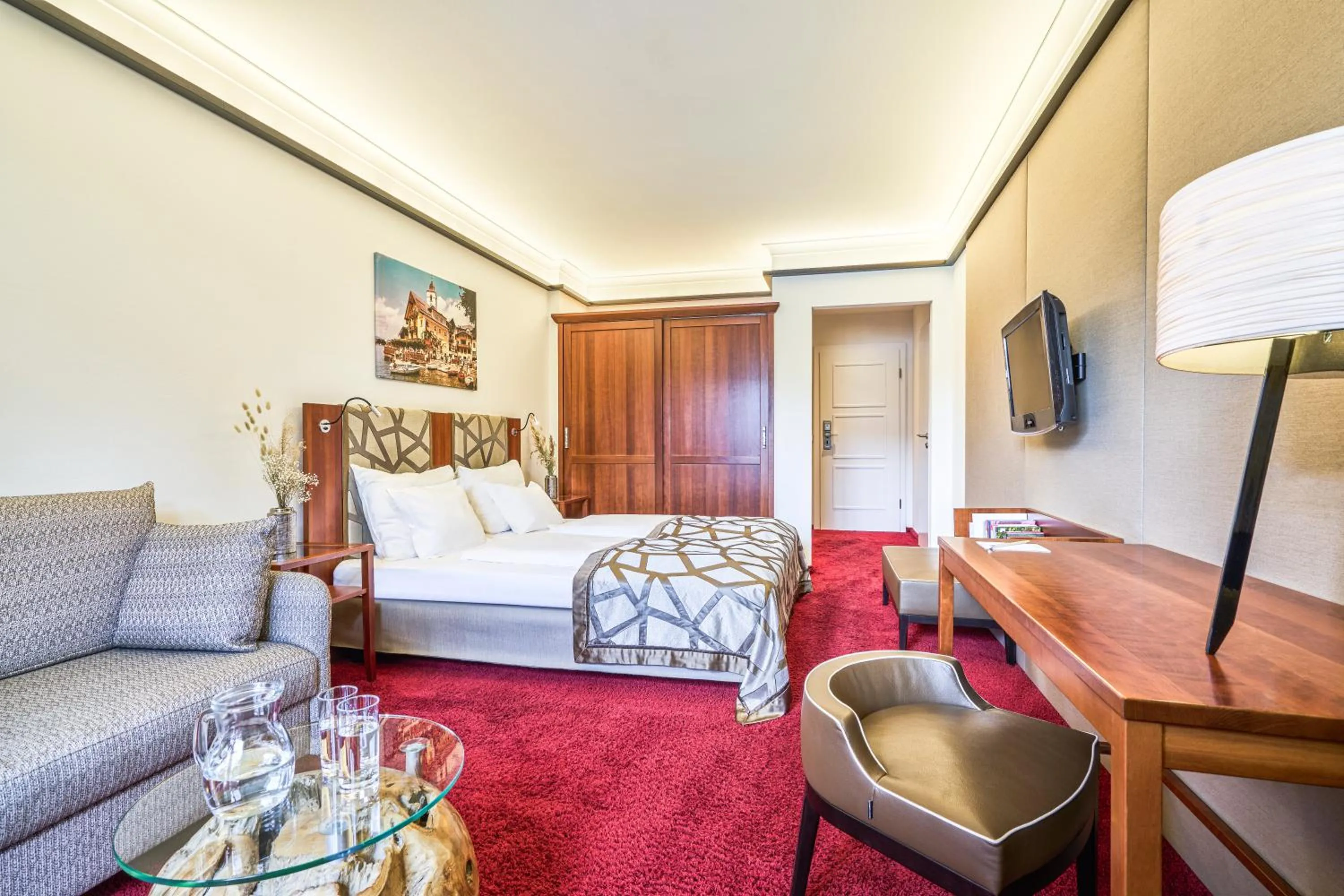 Photo of the whole room, Bed in Romantik Hotel Im Weissen Rössl am Wolfgangsee