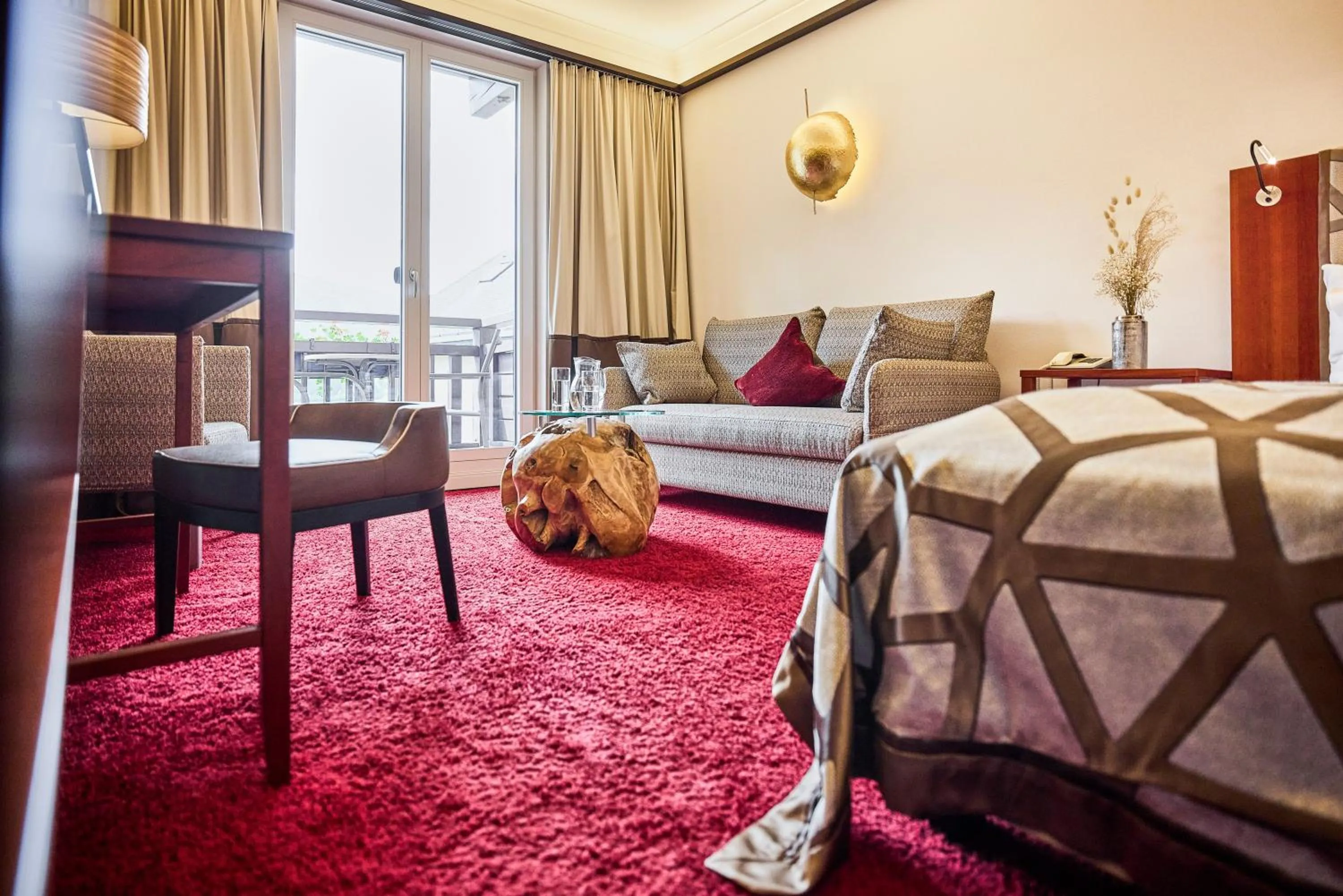 Photo of the whole room, Bed in Romantik Hotel Im Weissen Rössl am Wolfgangsee