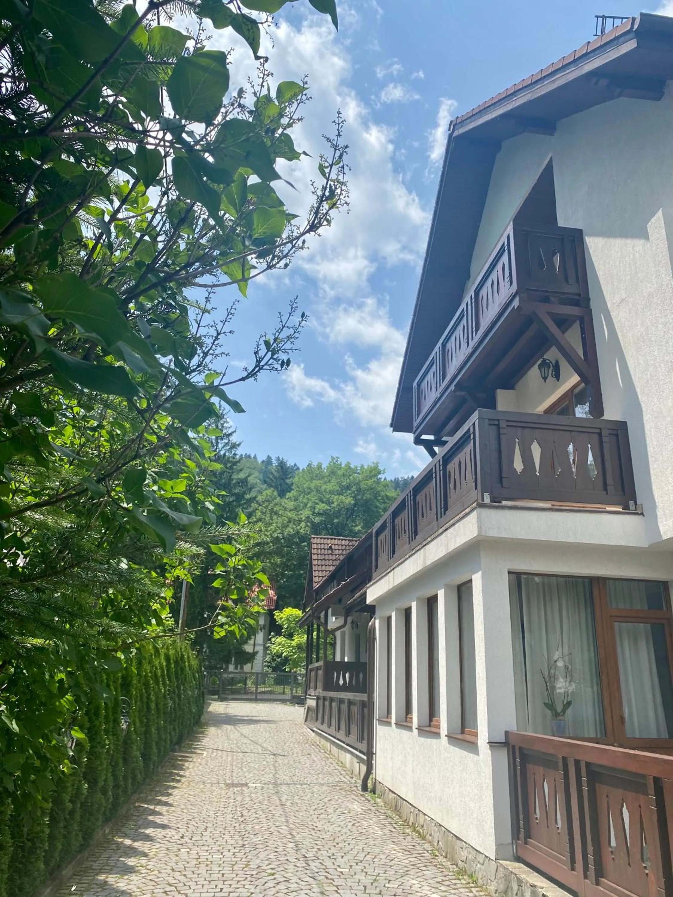 Property building in Boga Rooms