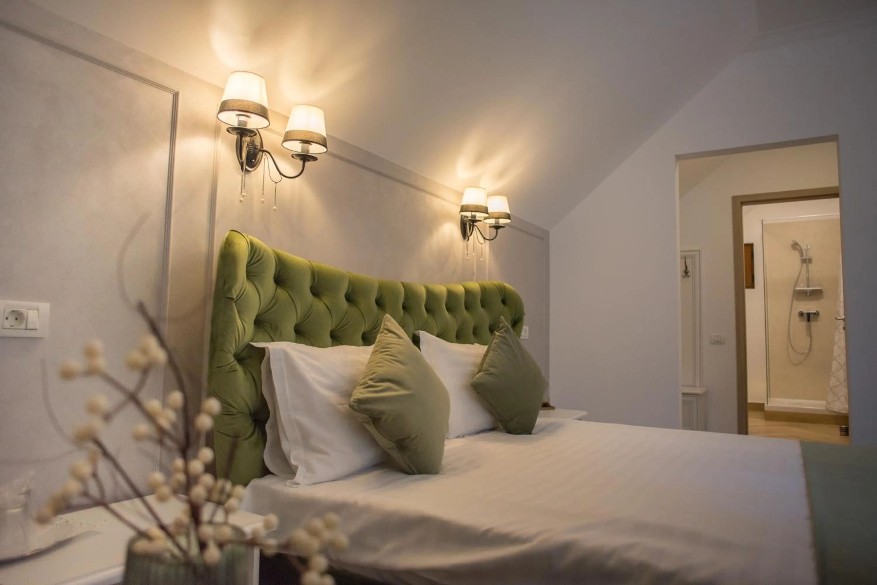 Shower, Bed in Boga Rooms