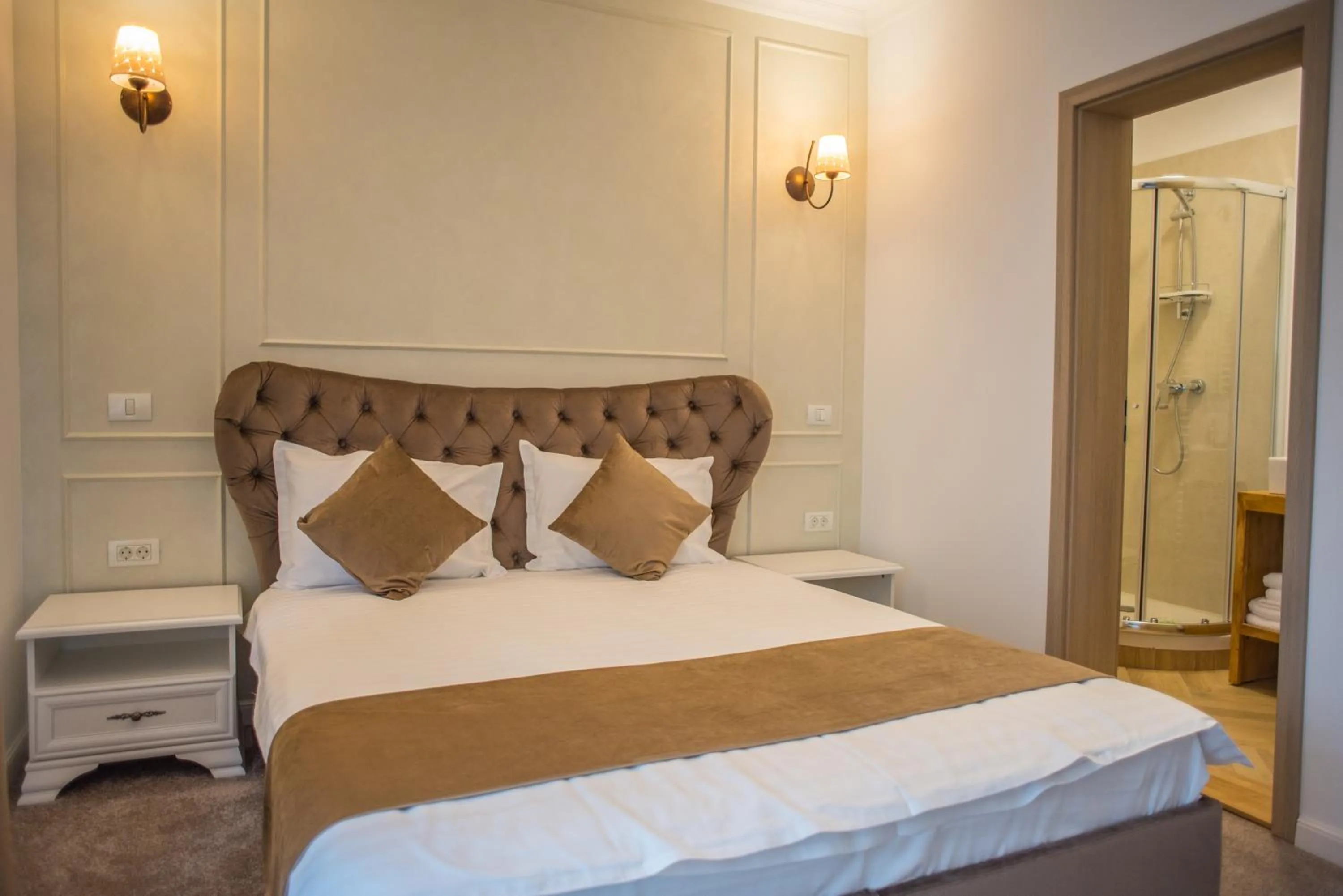 Shower, Bed in Boga Rooms