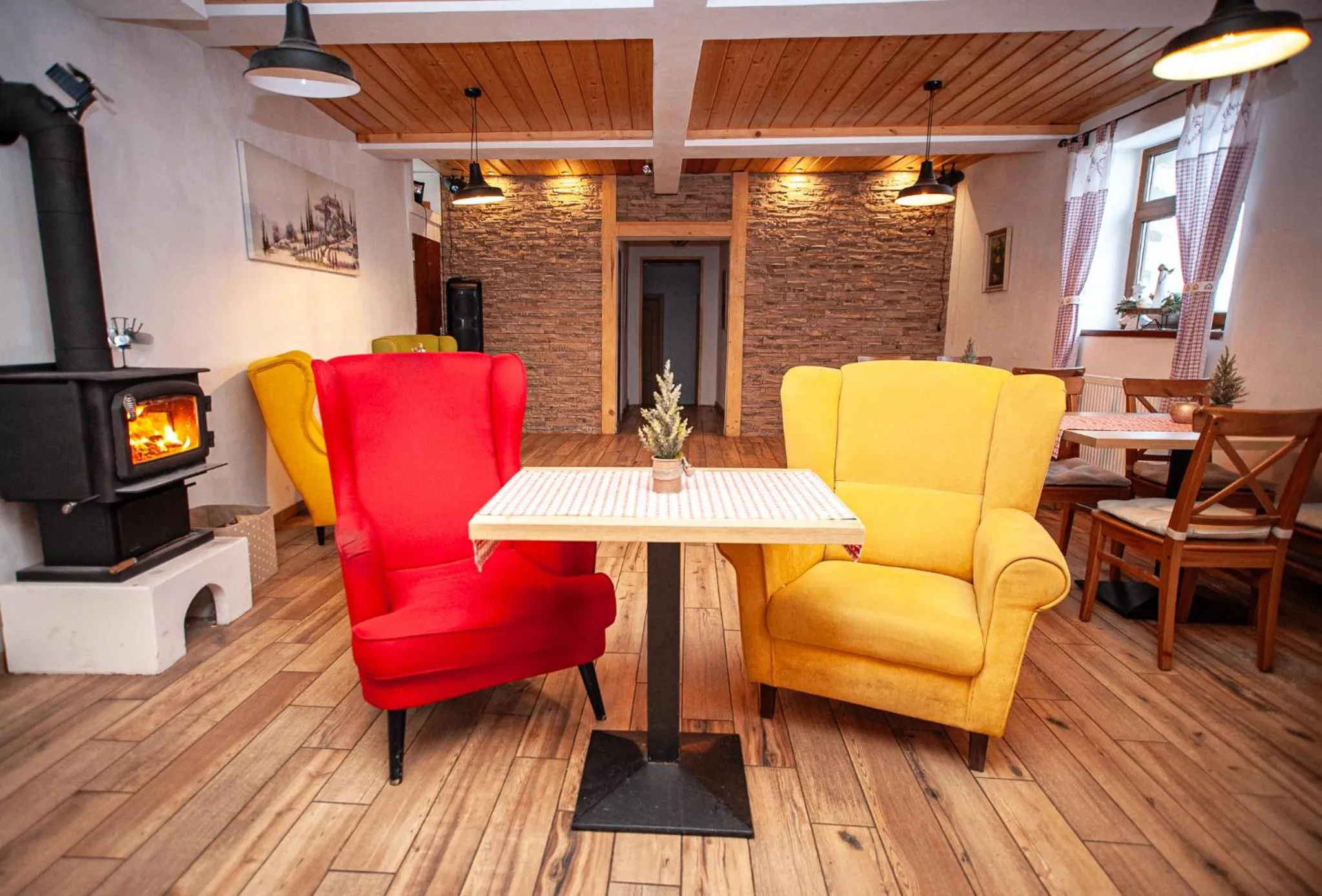 Hostinec pod úbočou