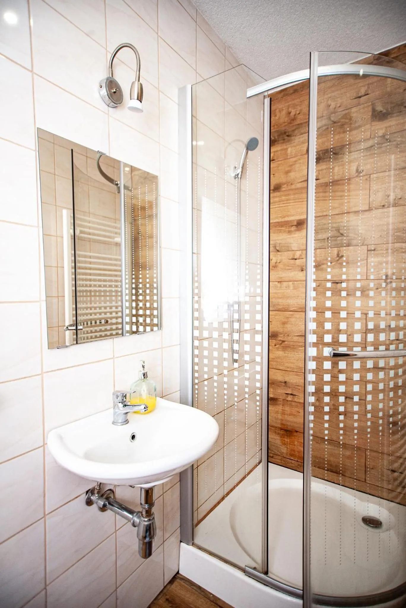 Hostinec pod úbočou