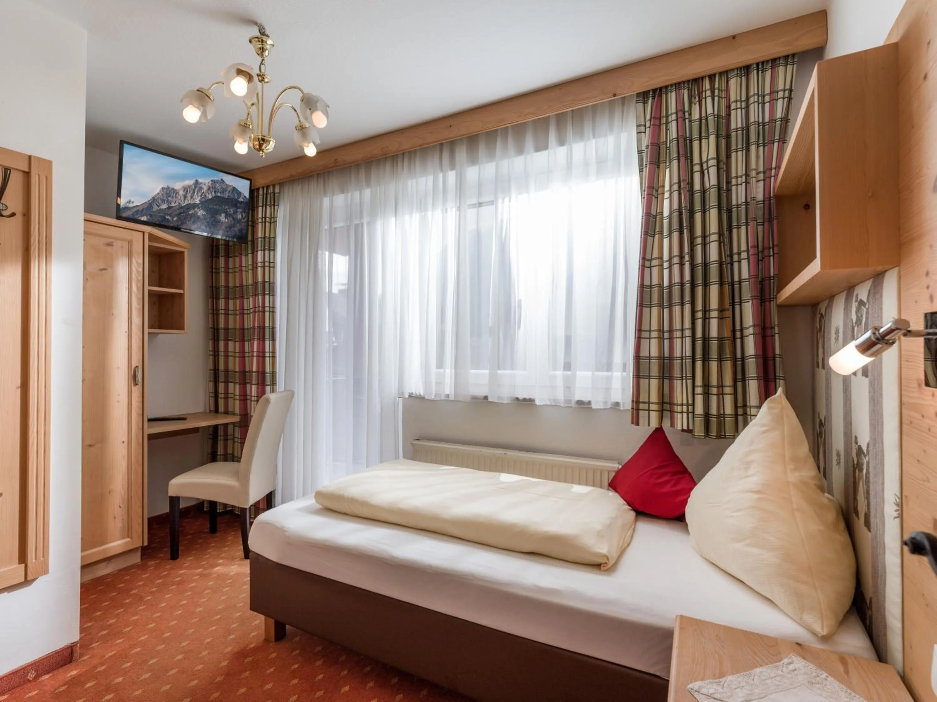 Photo of the whole room in das Christophorus