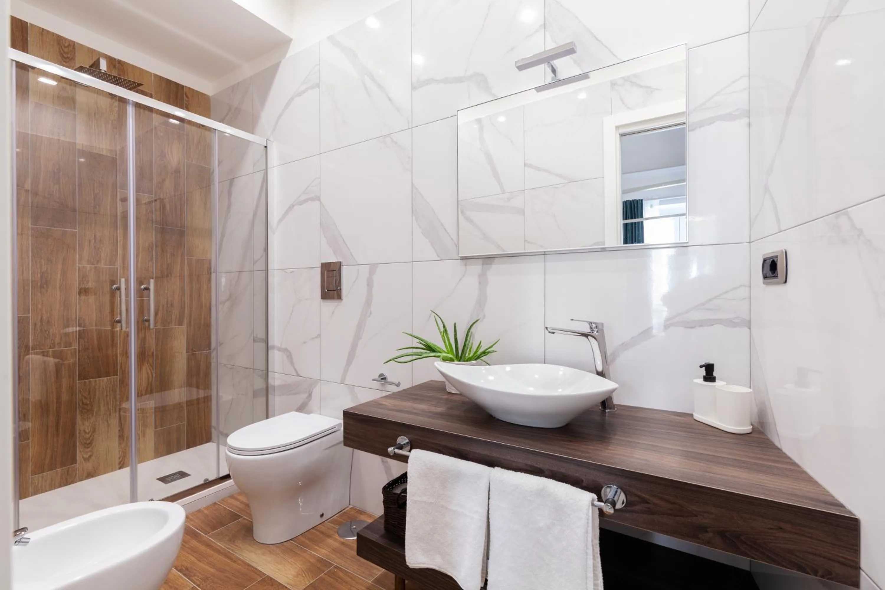 Bathroom in Pompei Plaza