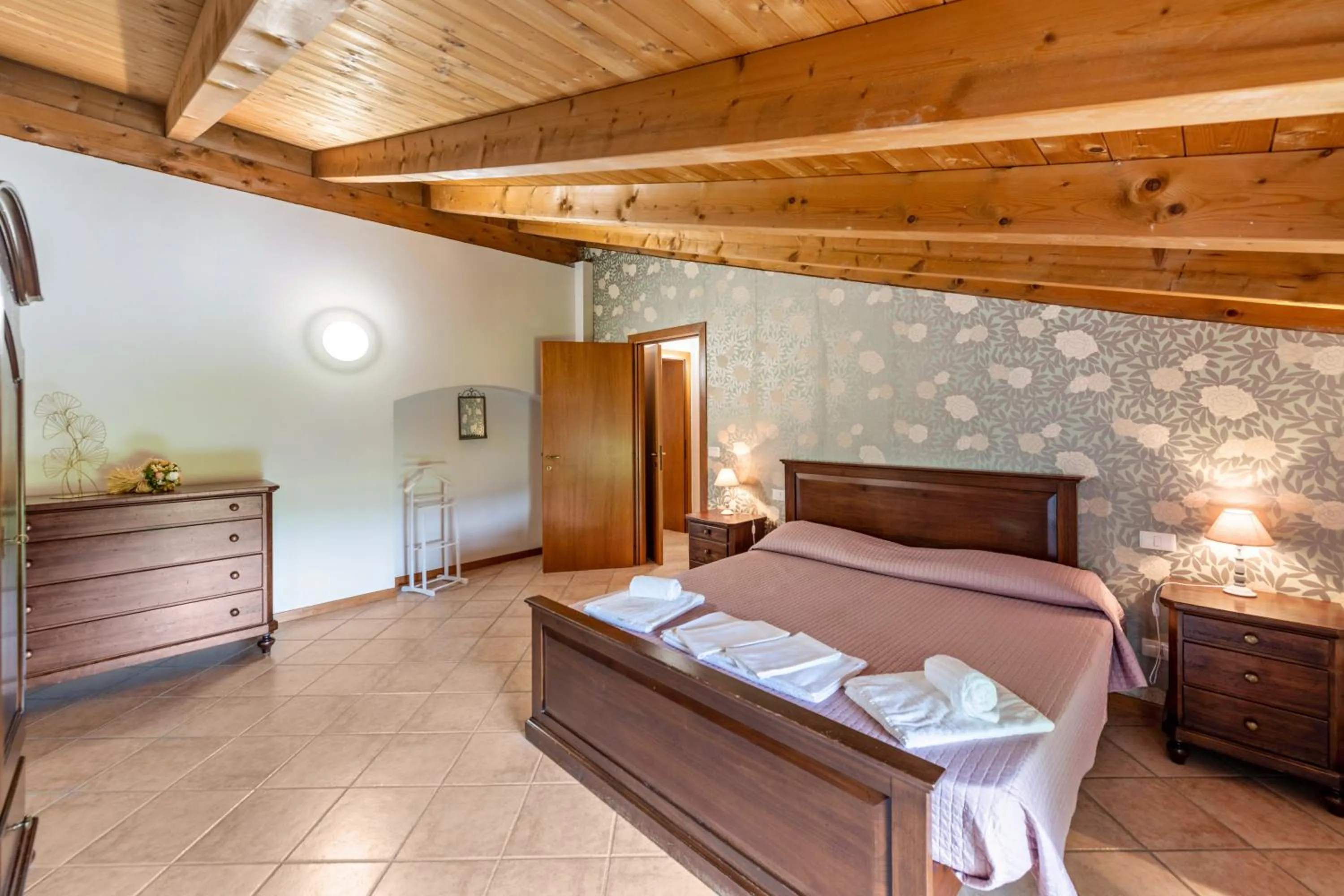 Bedroom, Bed in AGRITURISMO COLOMBARE TEBOI