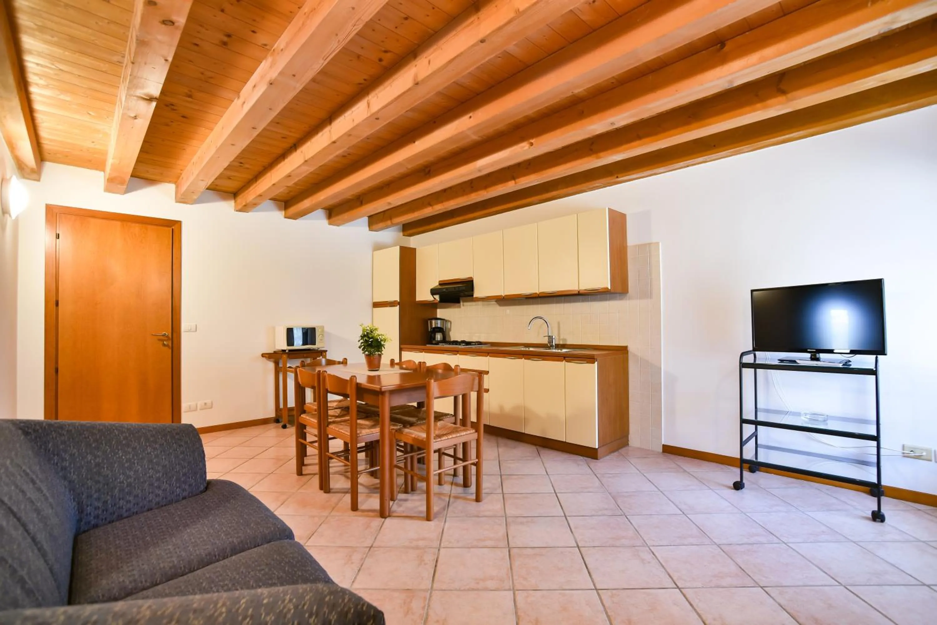 Dining area in AGRITURISMO COLOMBARE TEBOI