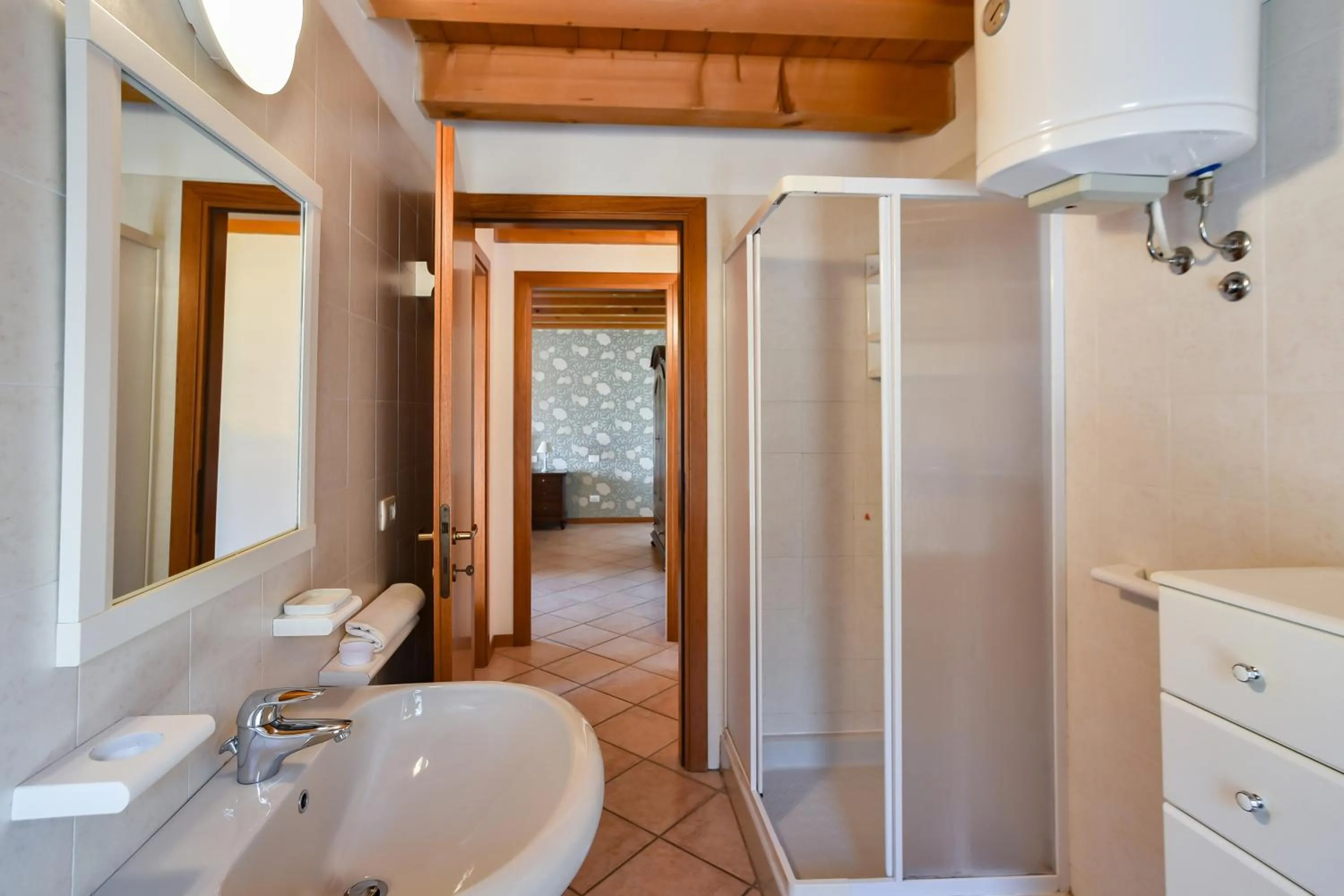 Bathroom in AGRITURISMO COLOMBARE TEBOI
