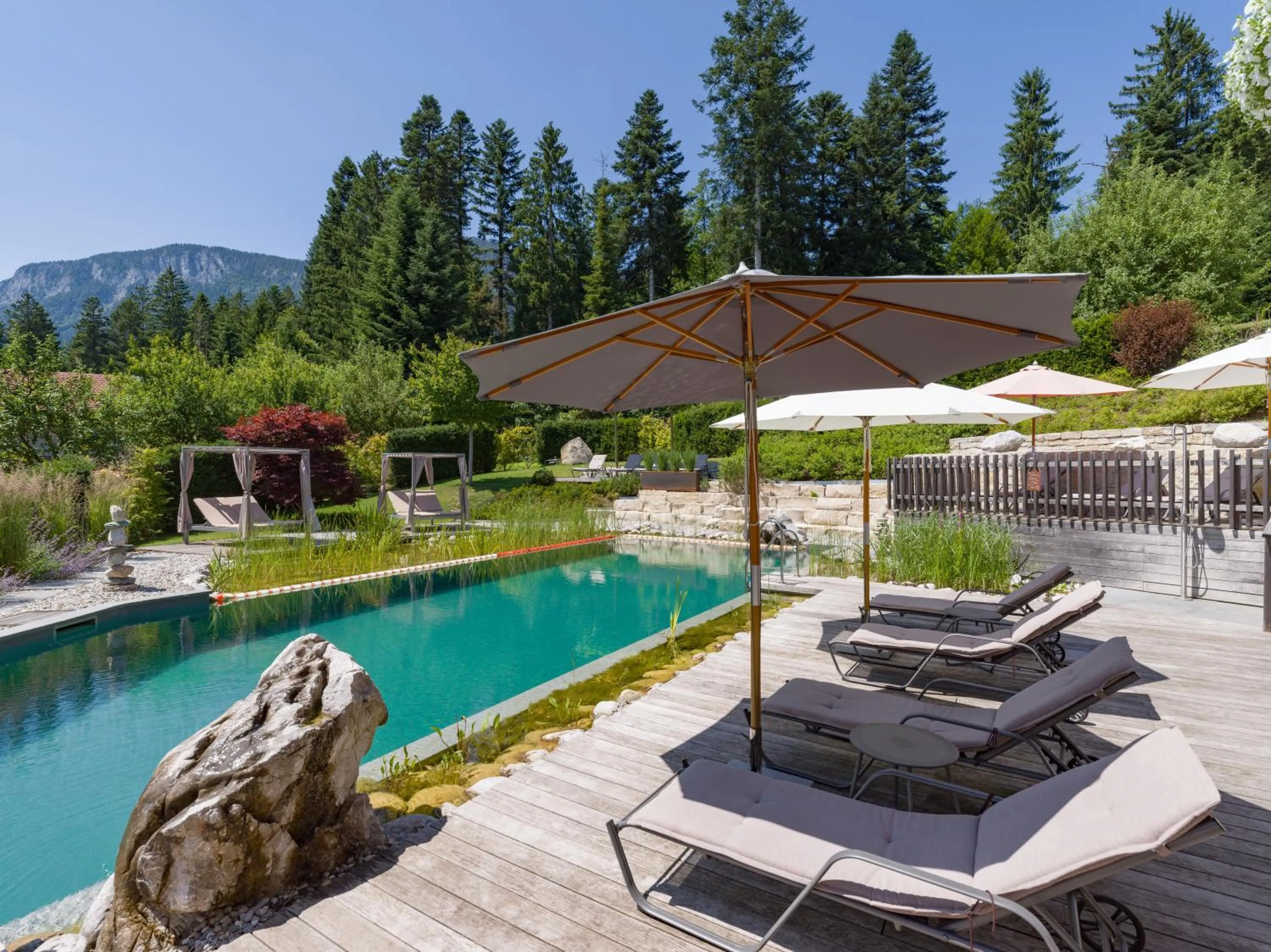 Patio in Hotel Alpenpanorama