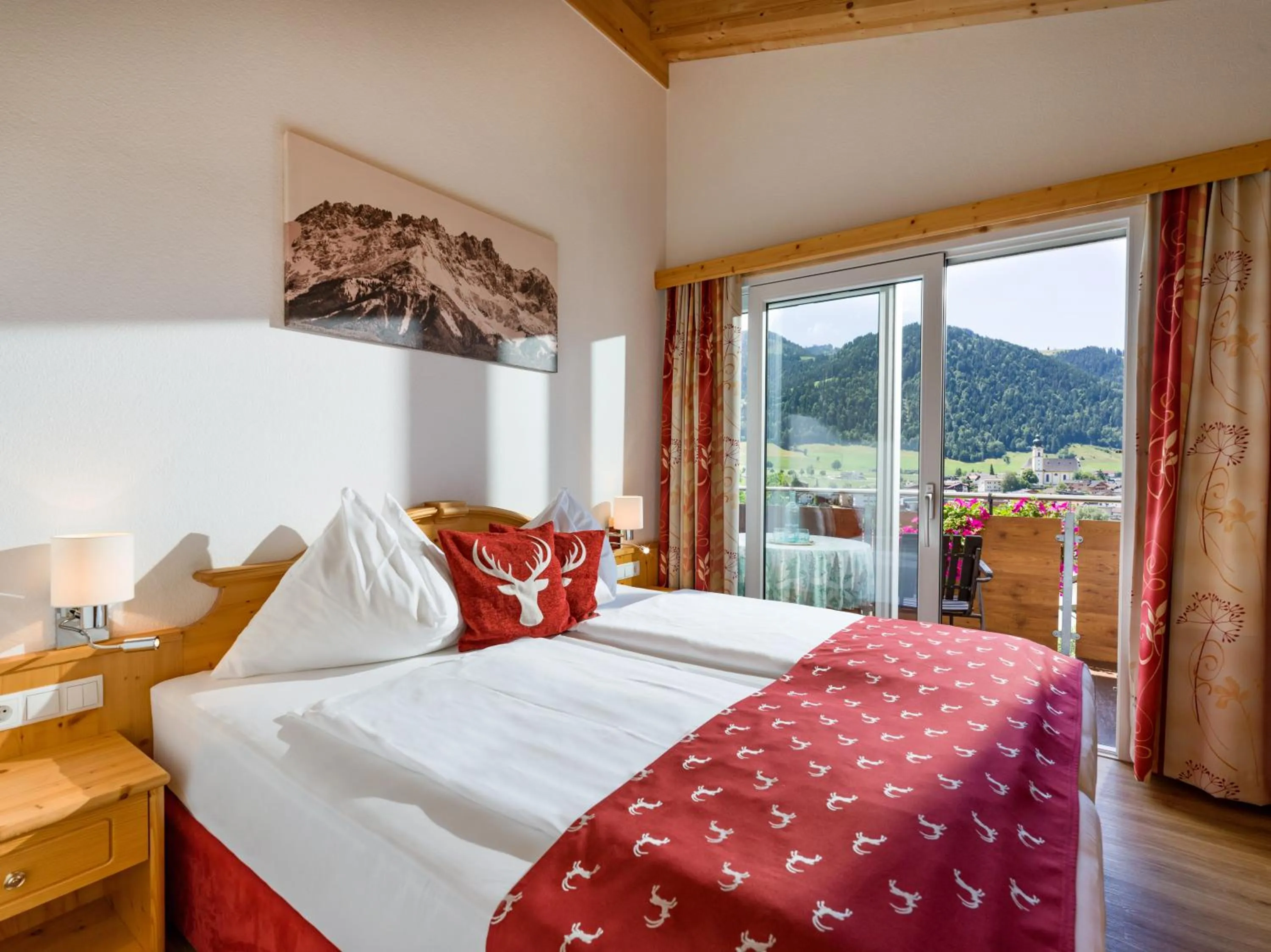 Bed in Hotel Alpenpanorama