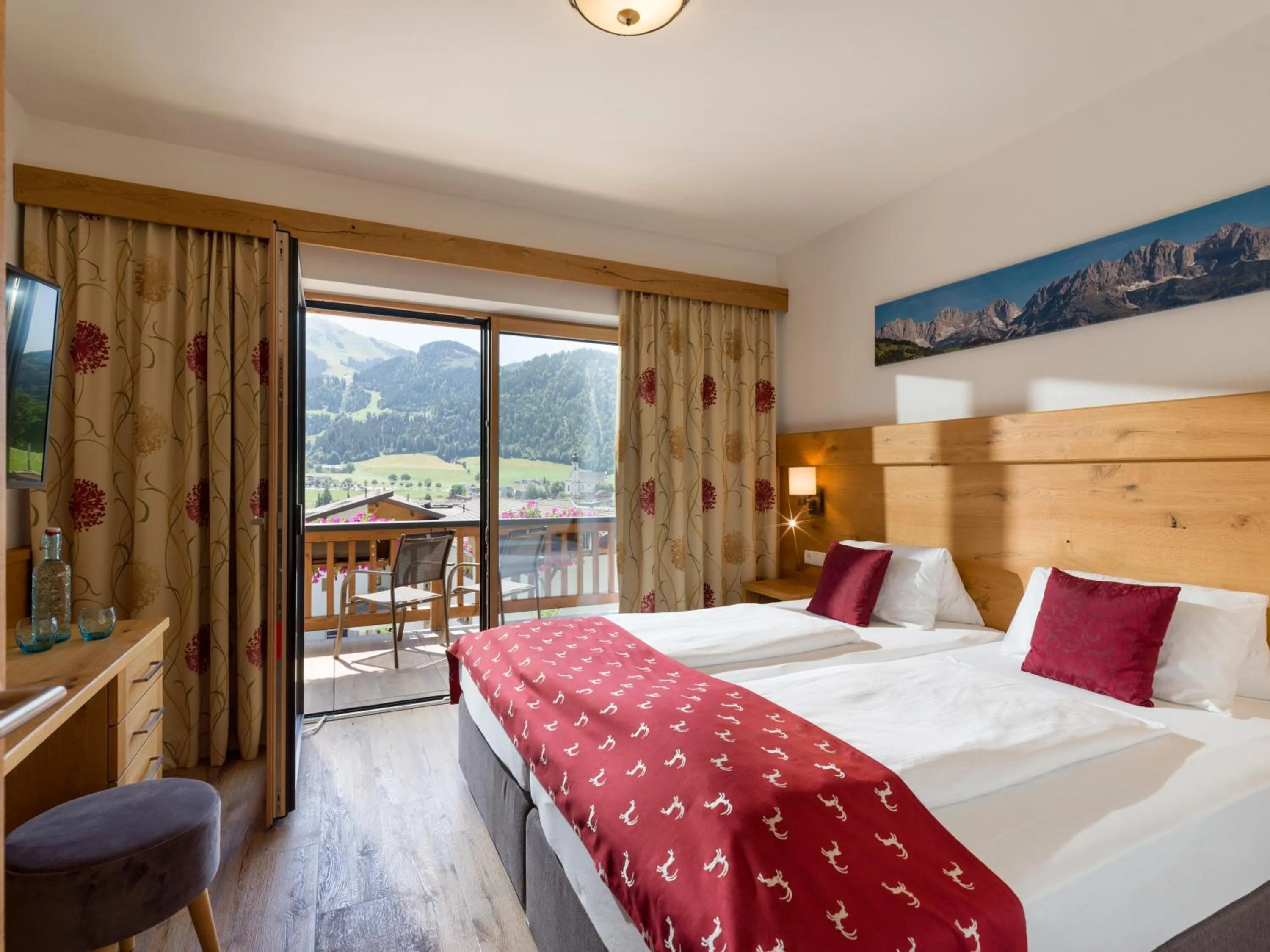 Bed in Hotel Alpenpanorama
