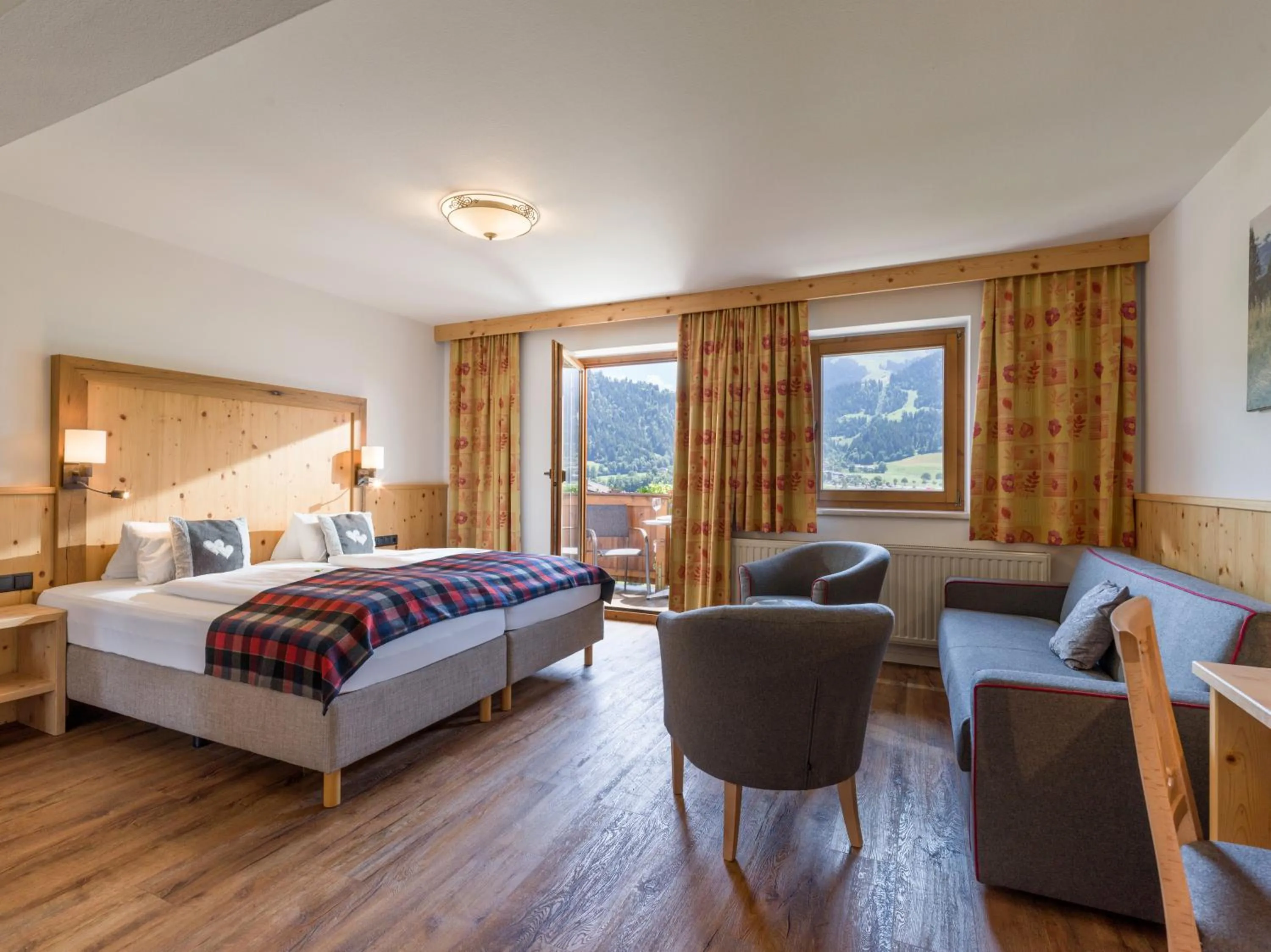 Photo of the whole room, Bed in Hotel Alpenpanorama