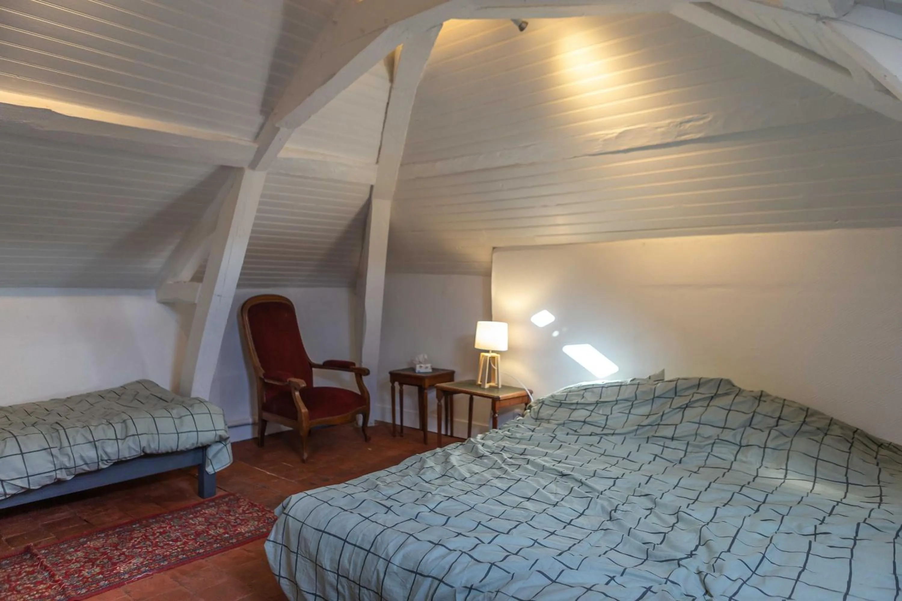 Property building, Bed in Chambre d'Hôtes Les Jardins de Marie, SCI Charles III