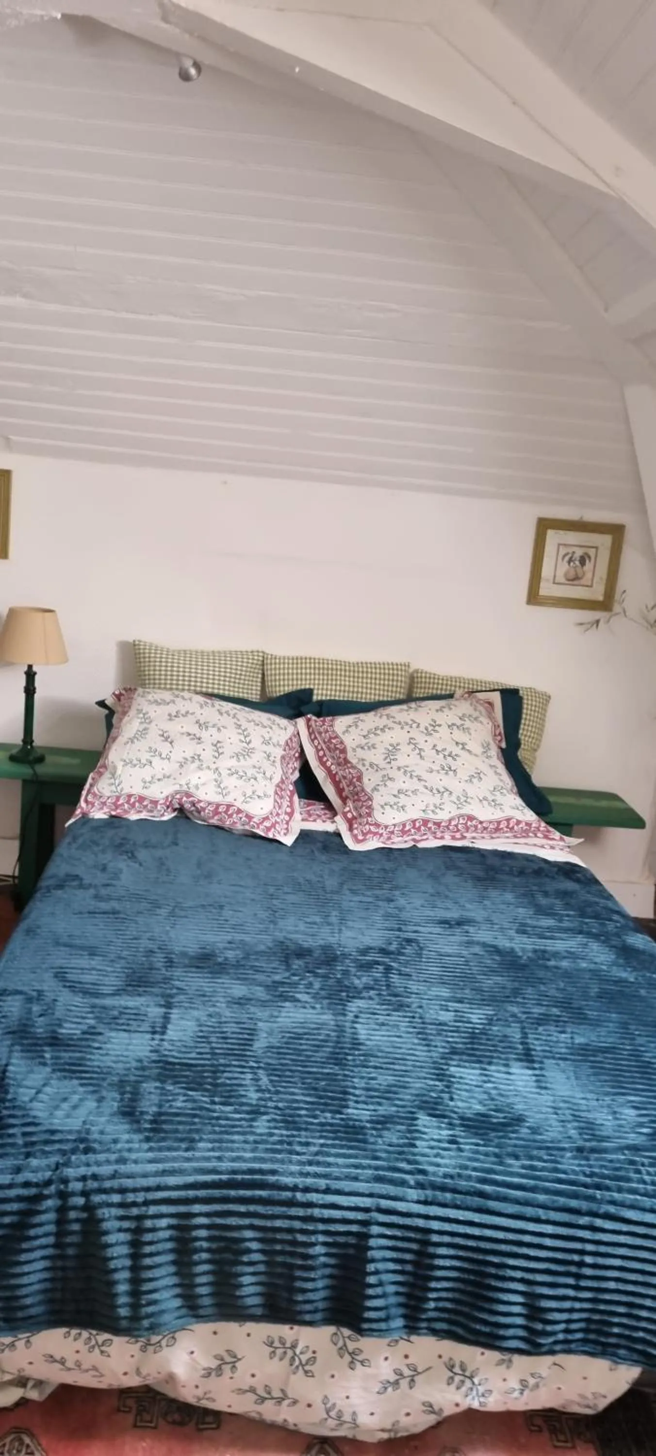 Bed in Chambre d'Hôtes Les Jardins de Marie, SCI Charles III