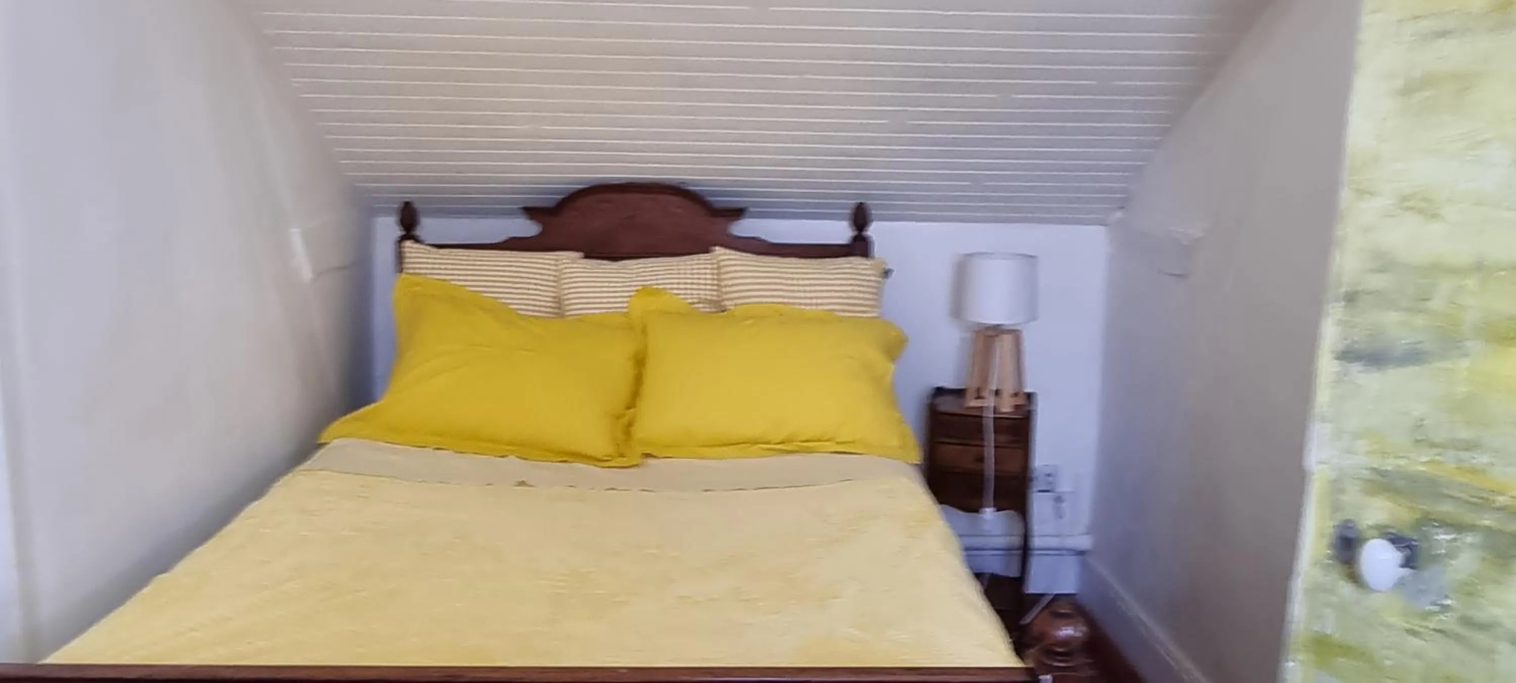Bed in Chambre d'Hôtes Les Jardins de Marie, SCI Charles III