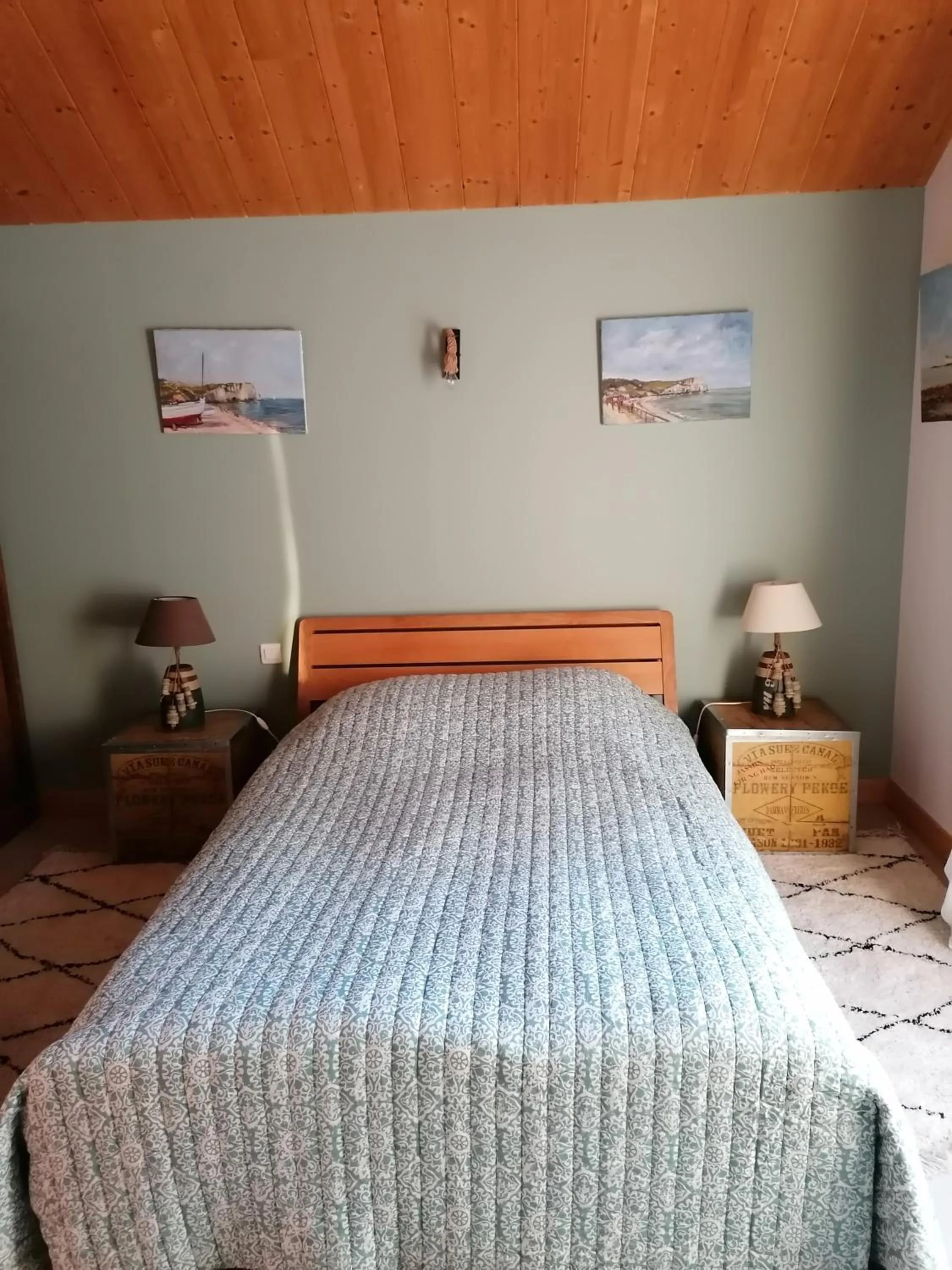Bed in Sherwood