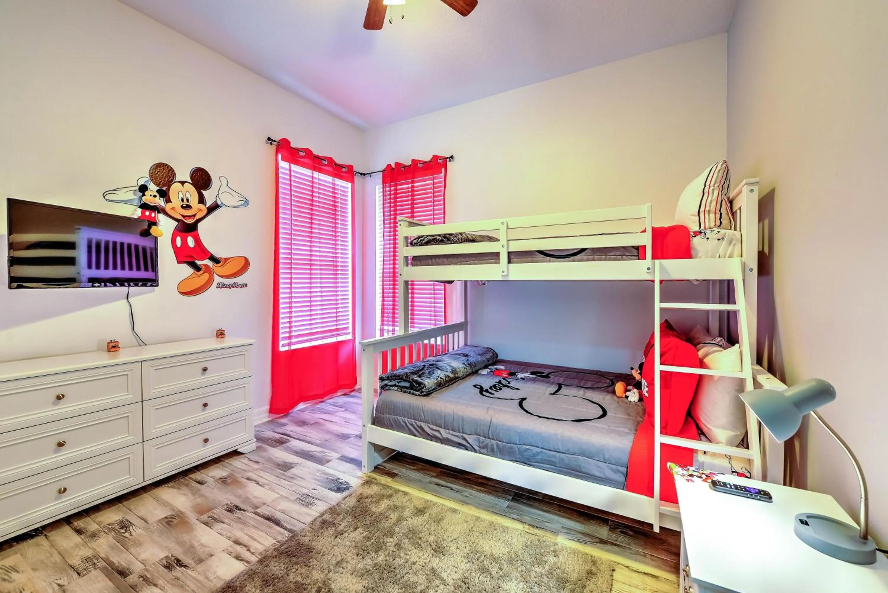 Property building in Private Pool, Game Room, Near Disney And Universal!!