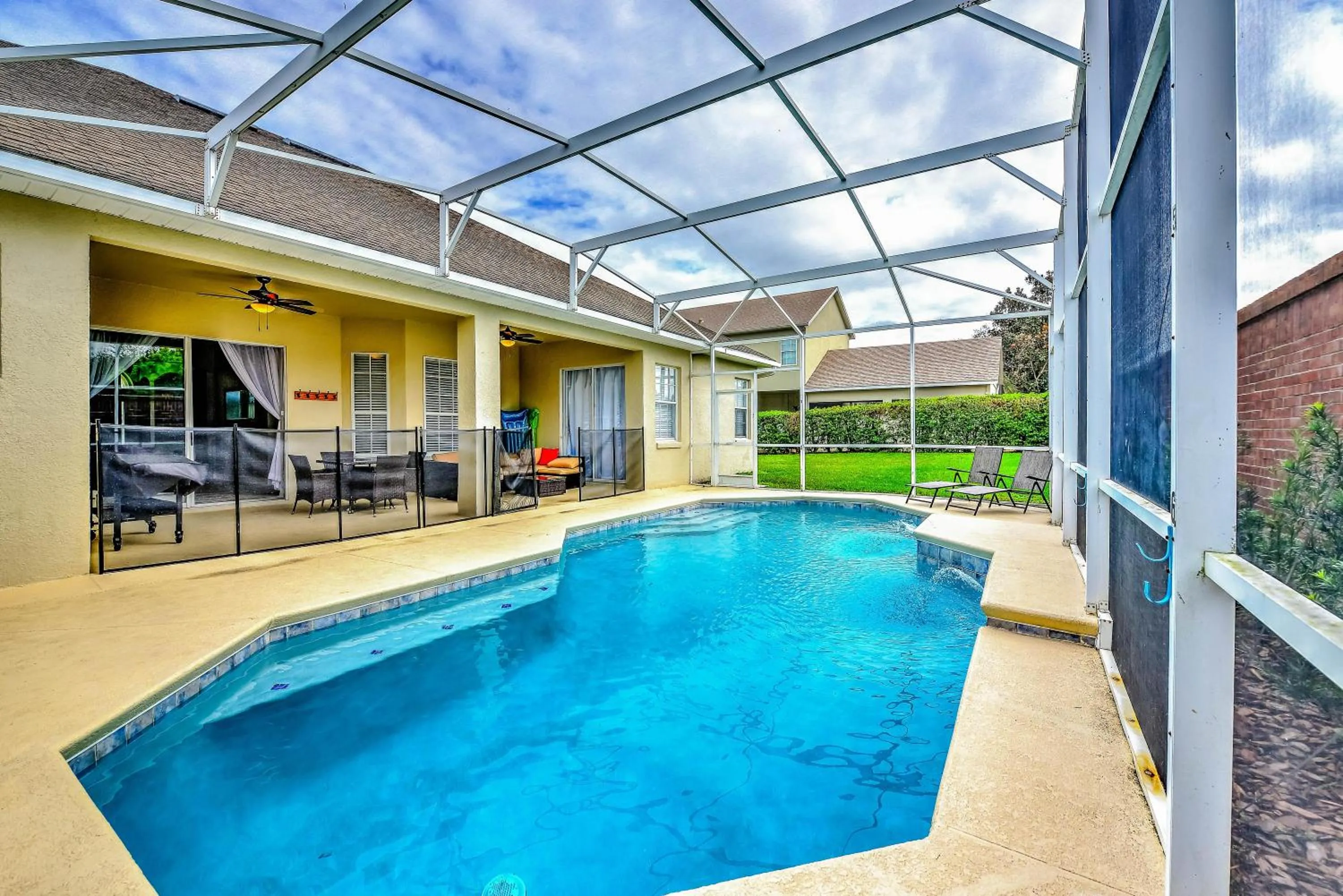 Property building in Private Pool, Game Room, Near Disney And Universal!!