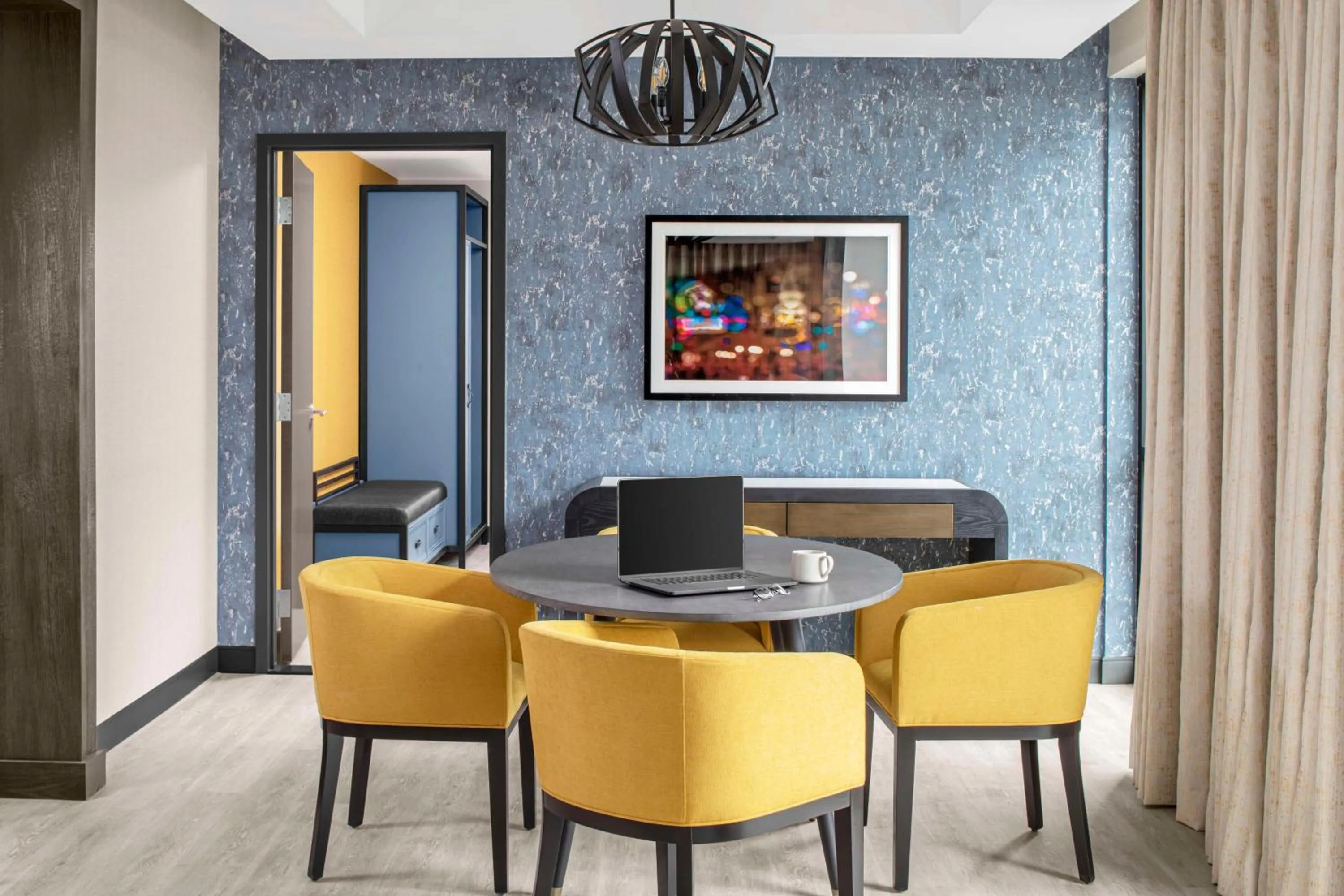 Photo of the whole room in Hyatt Centric Beale Street Memphis