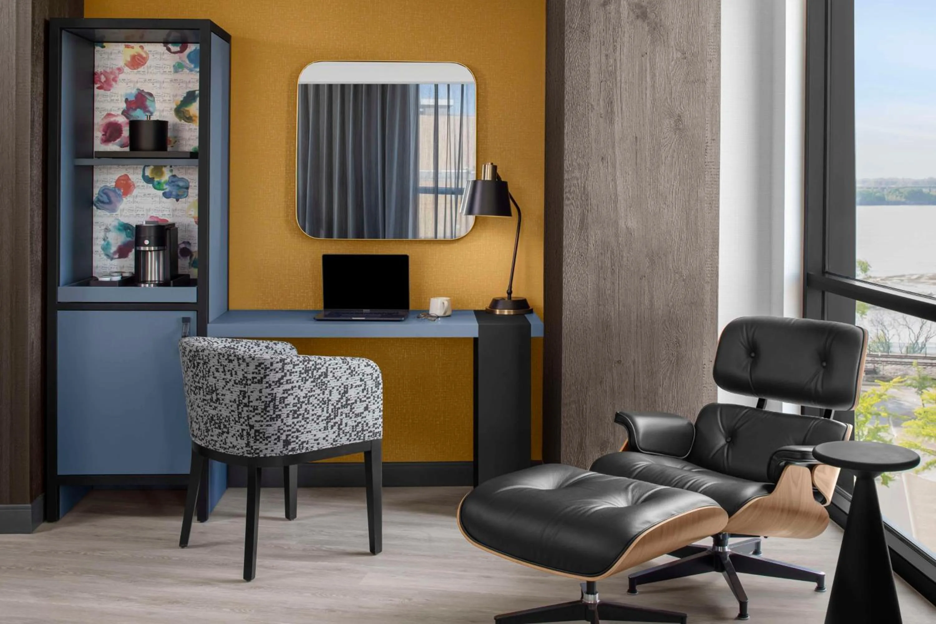 Photo of the whole room in Hyatt Centric Beale Street Memphis