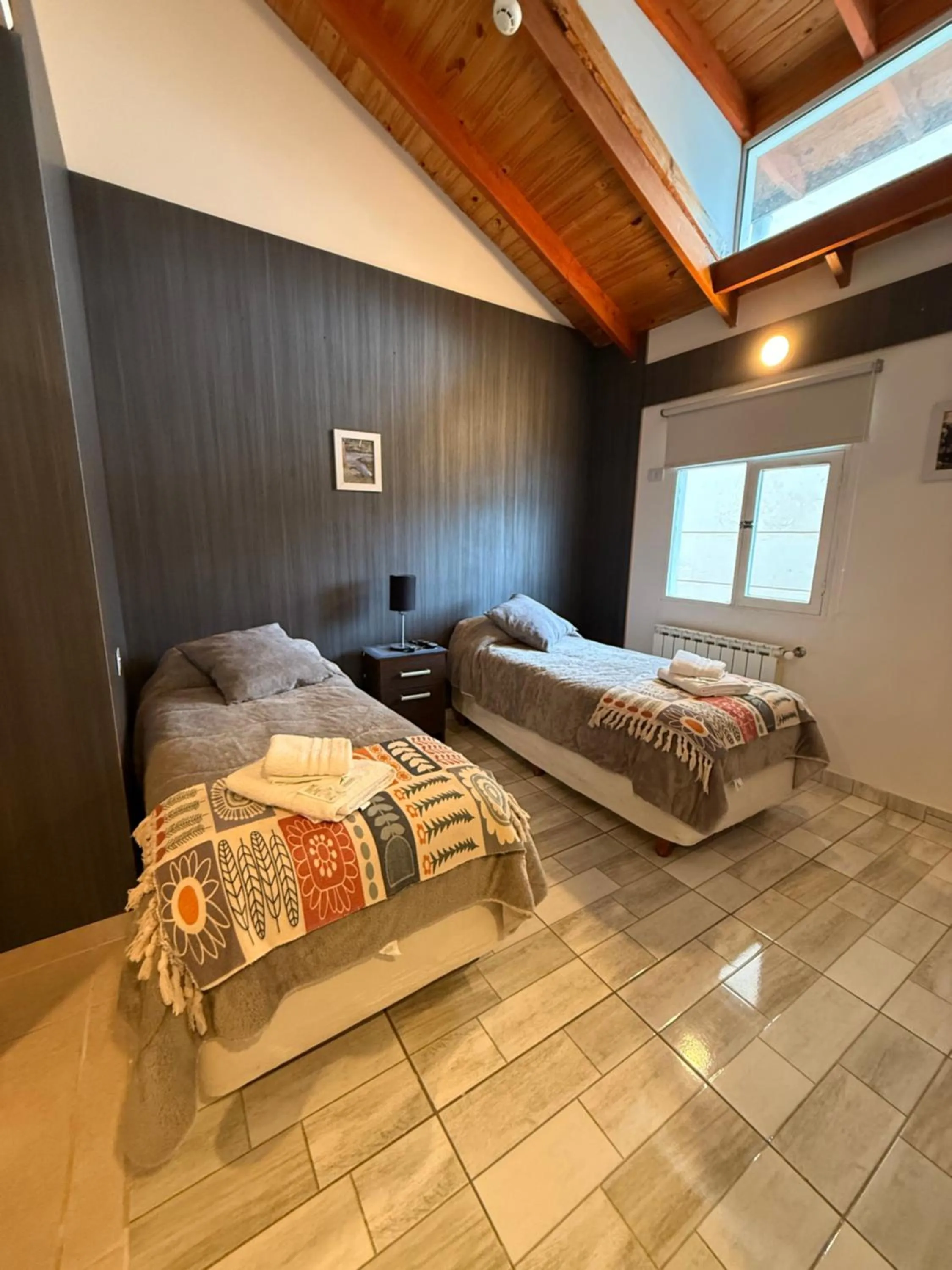 Photo of the whole room, Bed in MS Hotel Campos 26