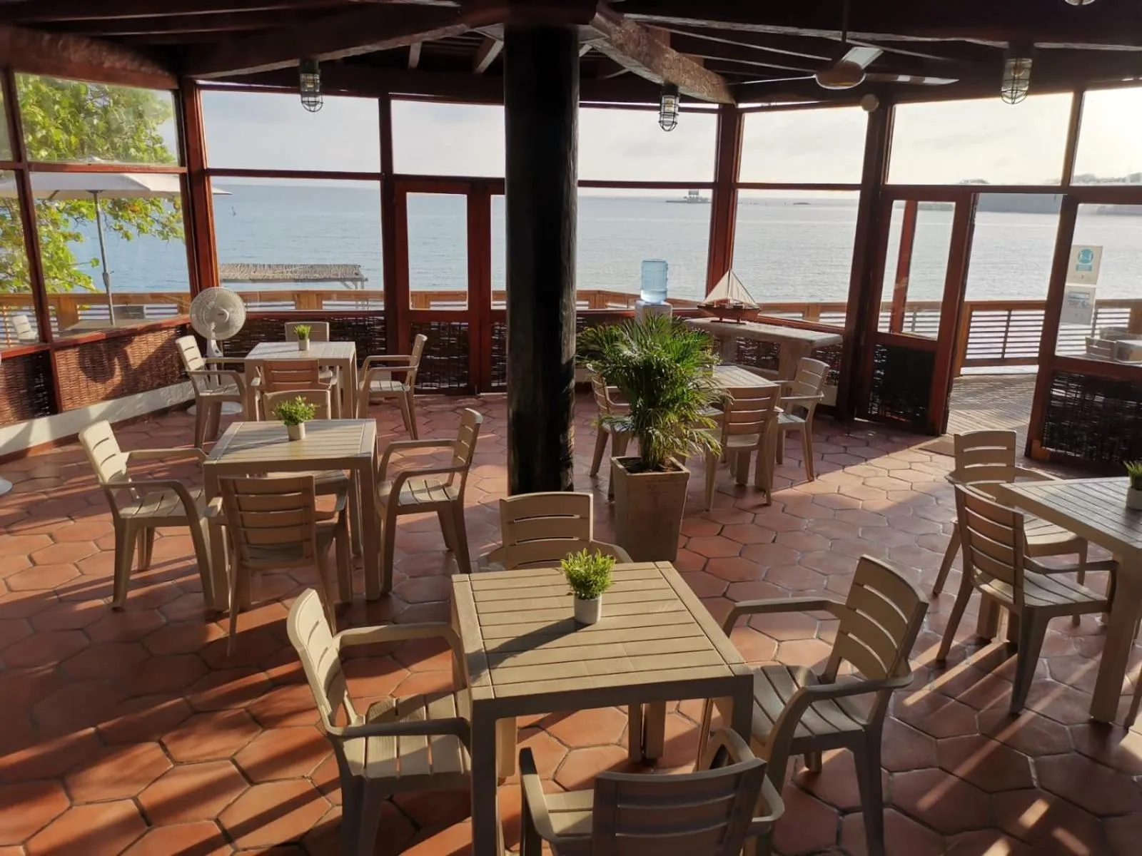 Restaurant/places to eat in Rosario EcoHotel - Islas del Rosario