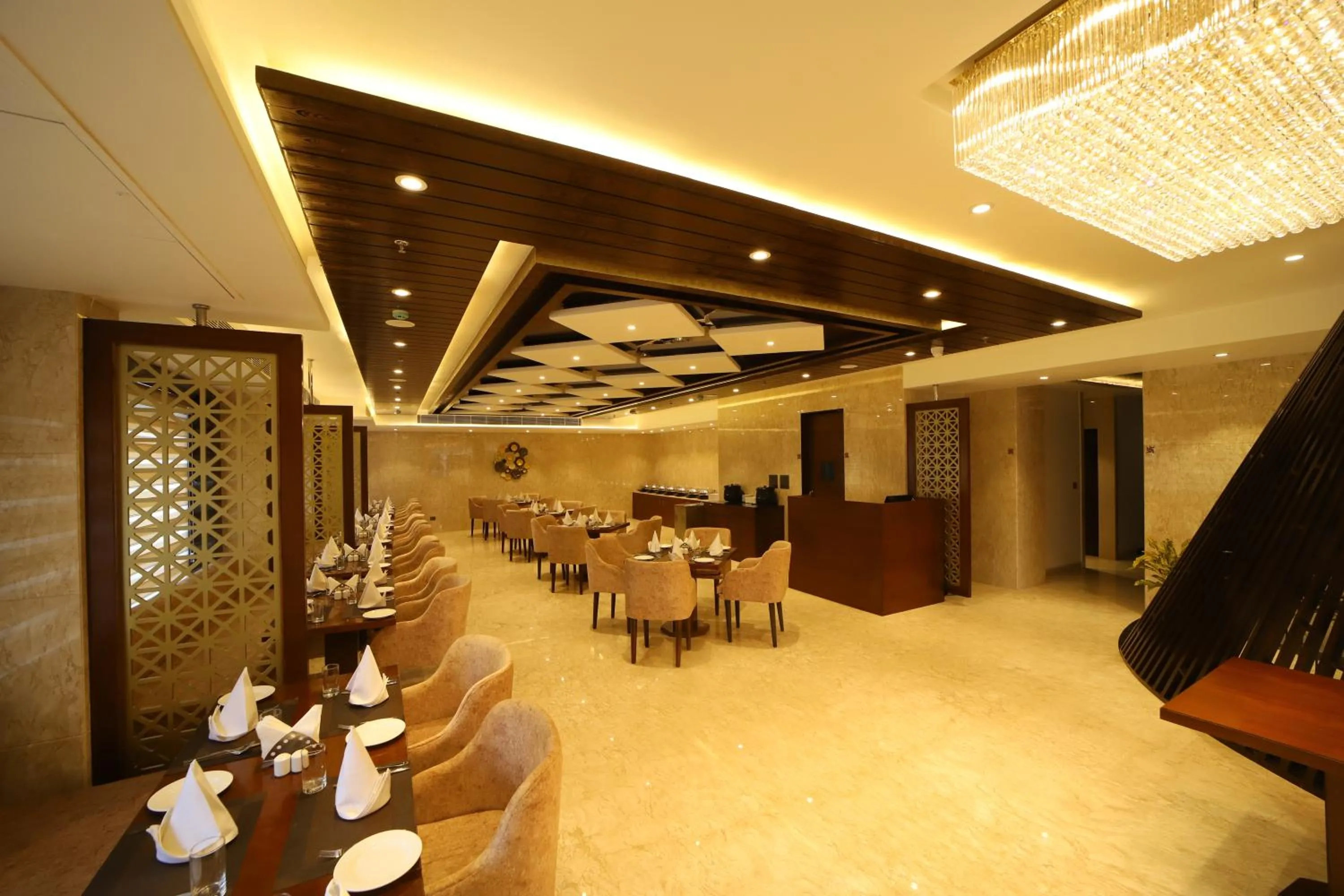 Restaurant/places to eat in Hotel DVIJ INN