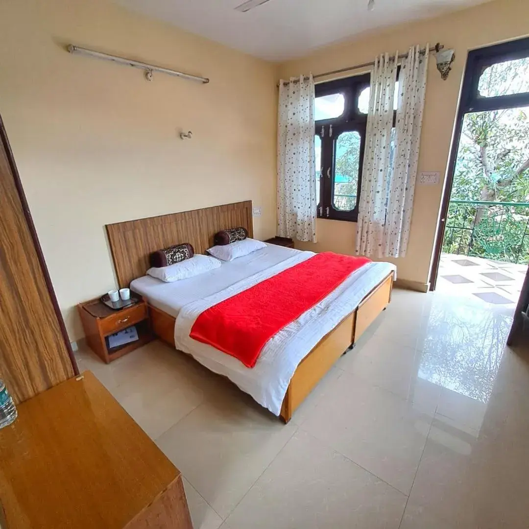 Superior Double or Twin Room with Mountain View in Sunrise House Superior Double or Twin Room with Mountain View in Sunrise House