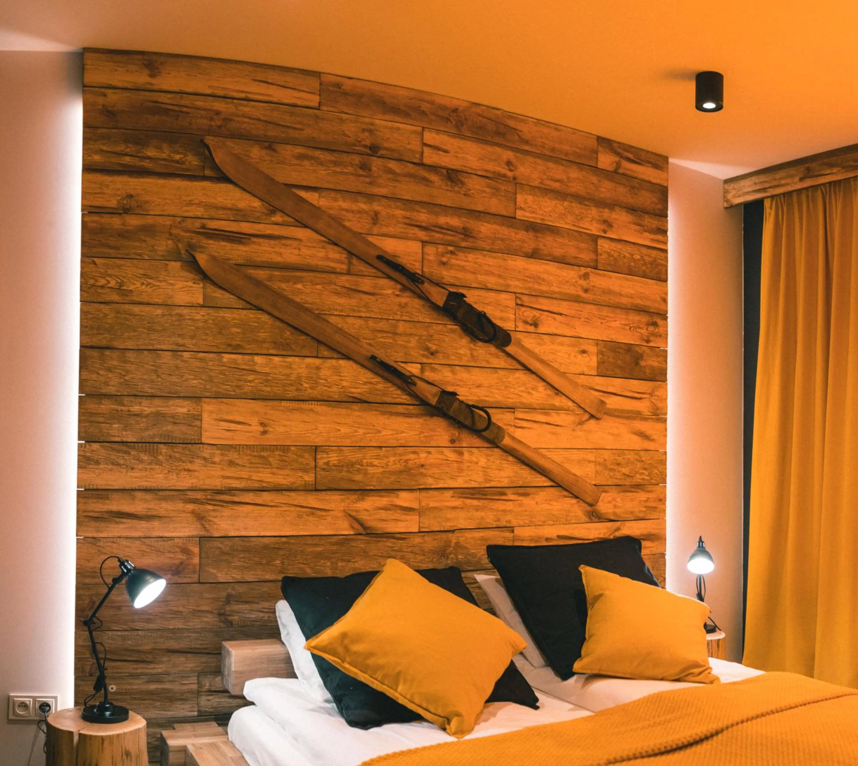 Bed in Apartamenty Pod Stokiem 200 m do kolejki Na Skrzyczne - szczyrk apartamenty