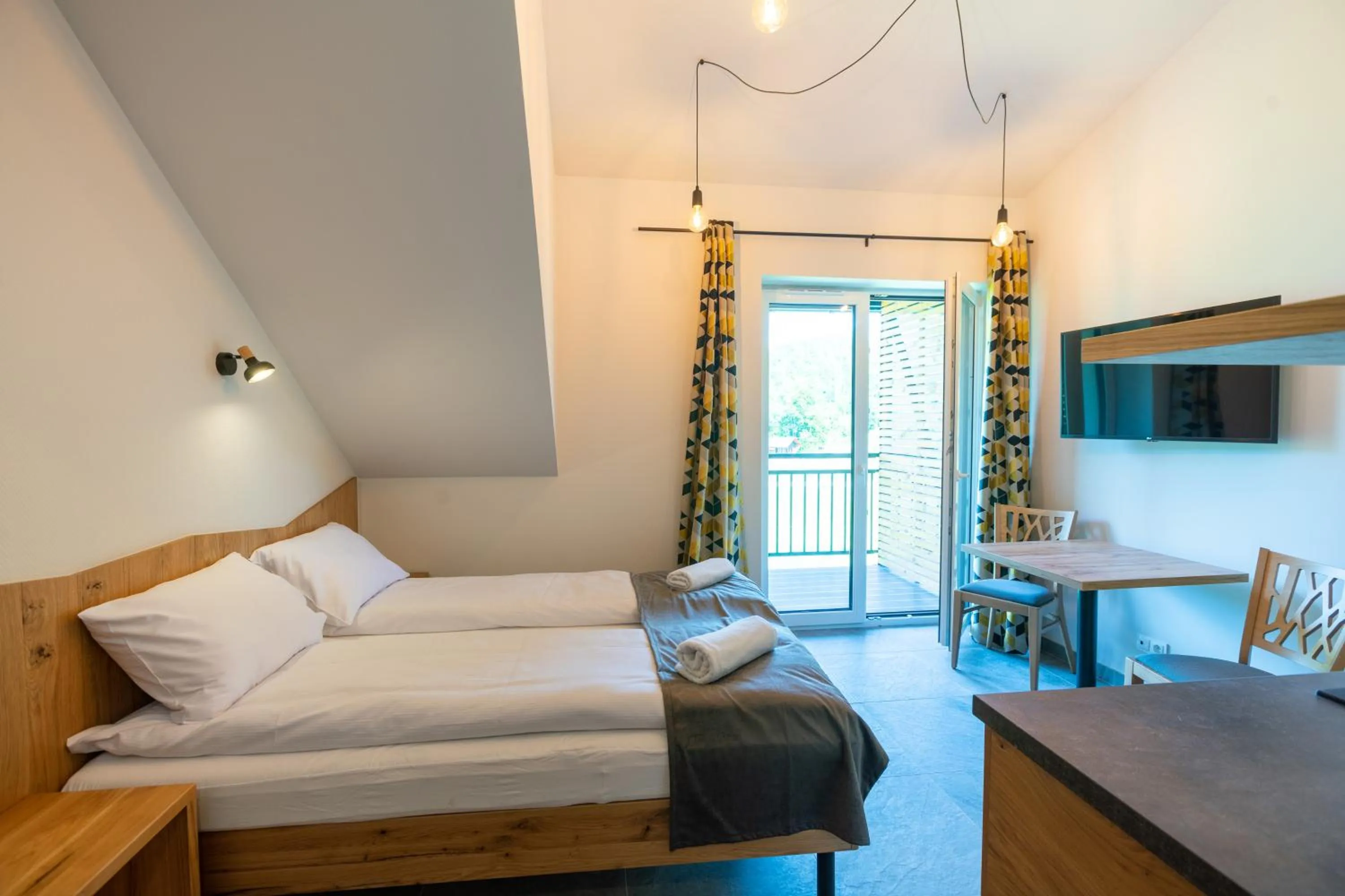 Bed in Apartamenty Pod Stokiem 200 m do kolejki Na Skrzyczne - szczyrk apartamenty