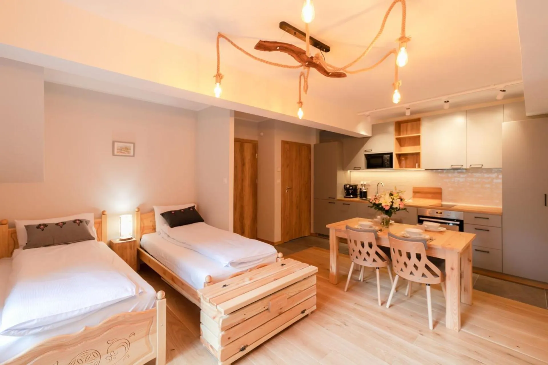 Bed in Apartamenty Pod Stokiem 200 m do kolejki Na Skrzyczne - szczyrk apartamenty