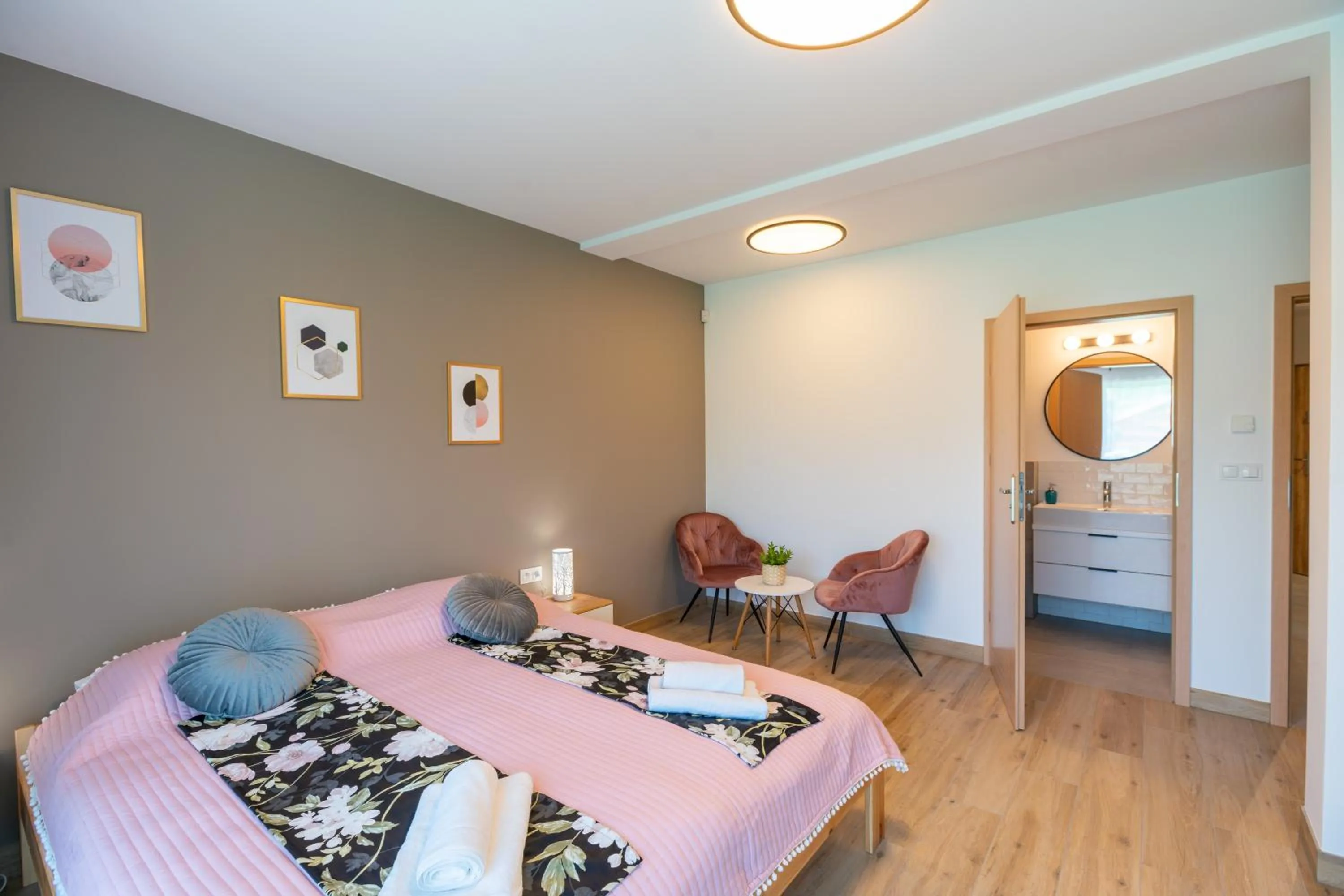 Bed in Apartamenty Pod Stokiem 200 m do kolejki Na Skrzyczne - szczyrk apartamenty