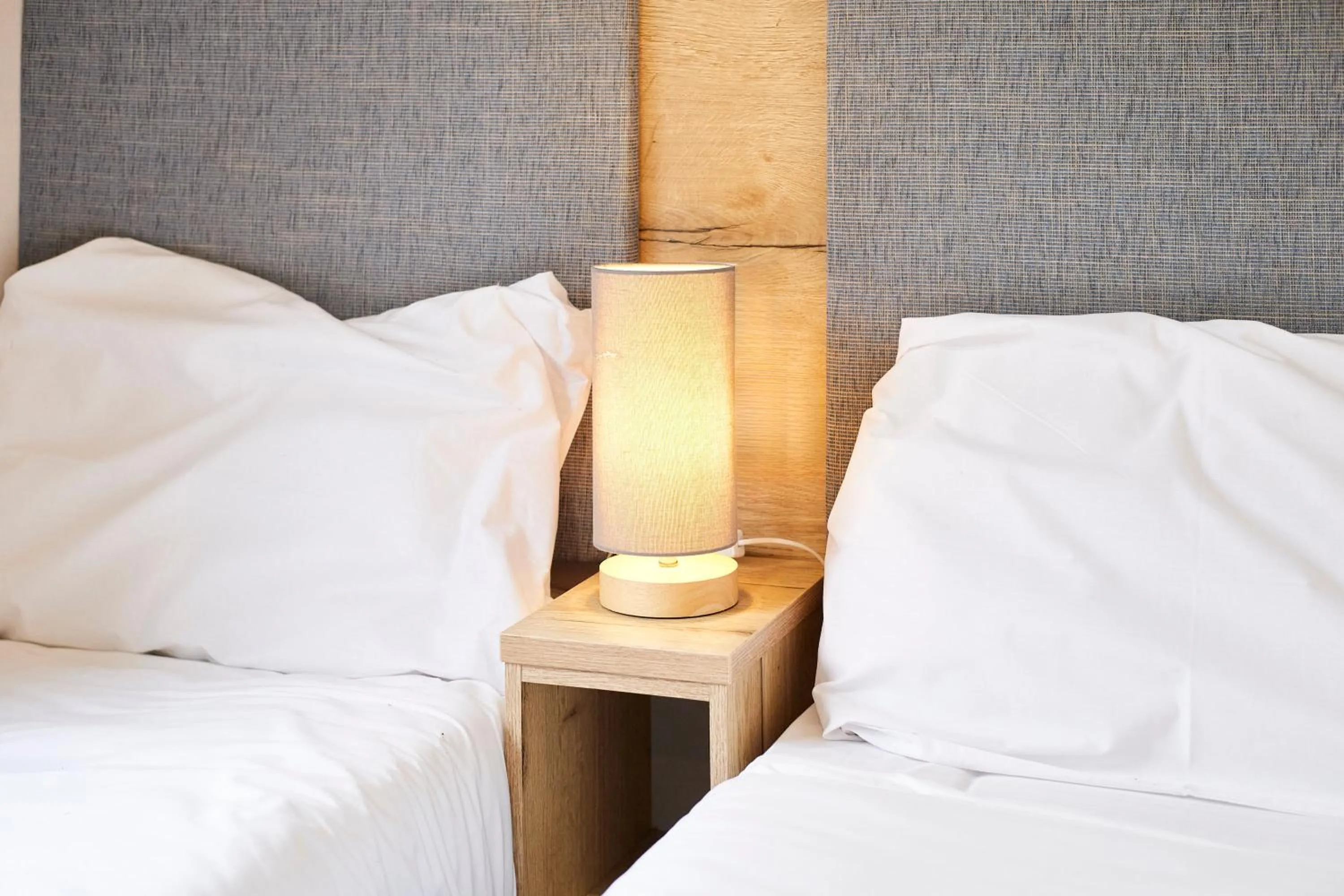 Bed in Squirrel Lodge with Hot Tub