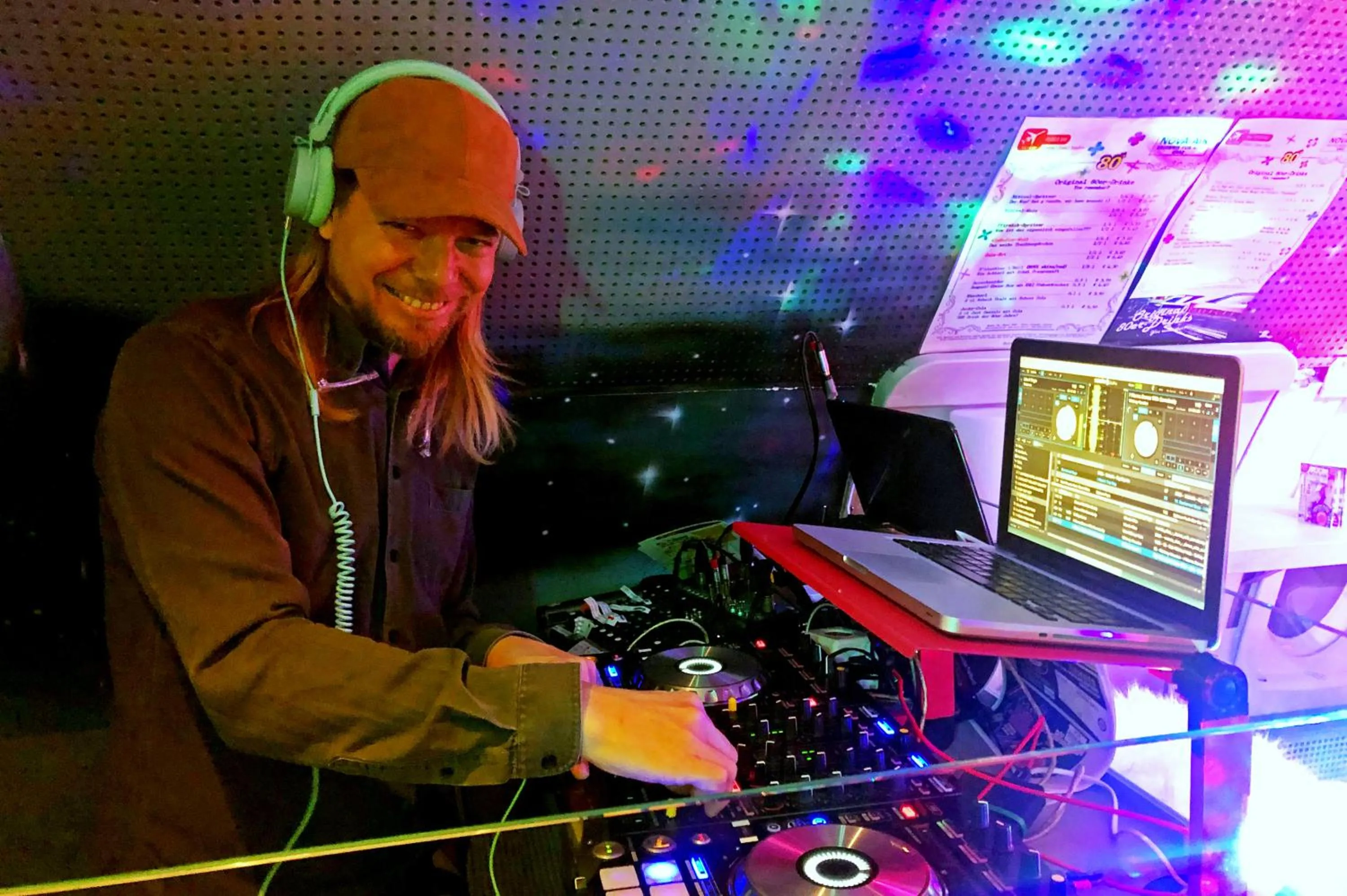 Activities in NOVAPARK Flugzeughotel Graz