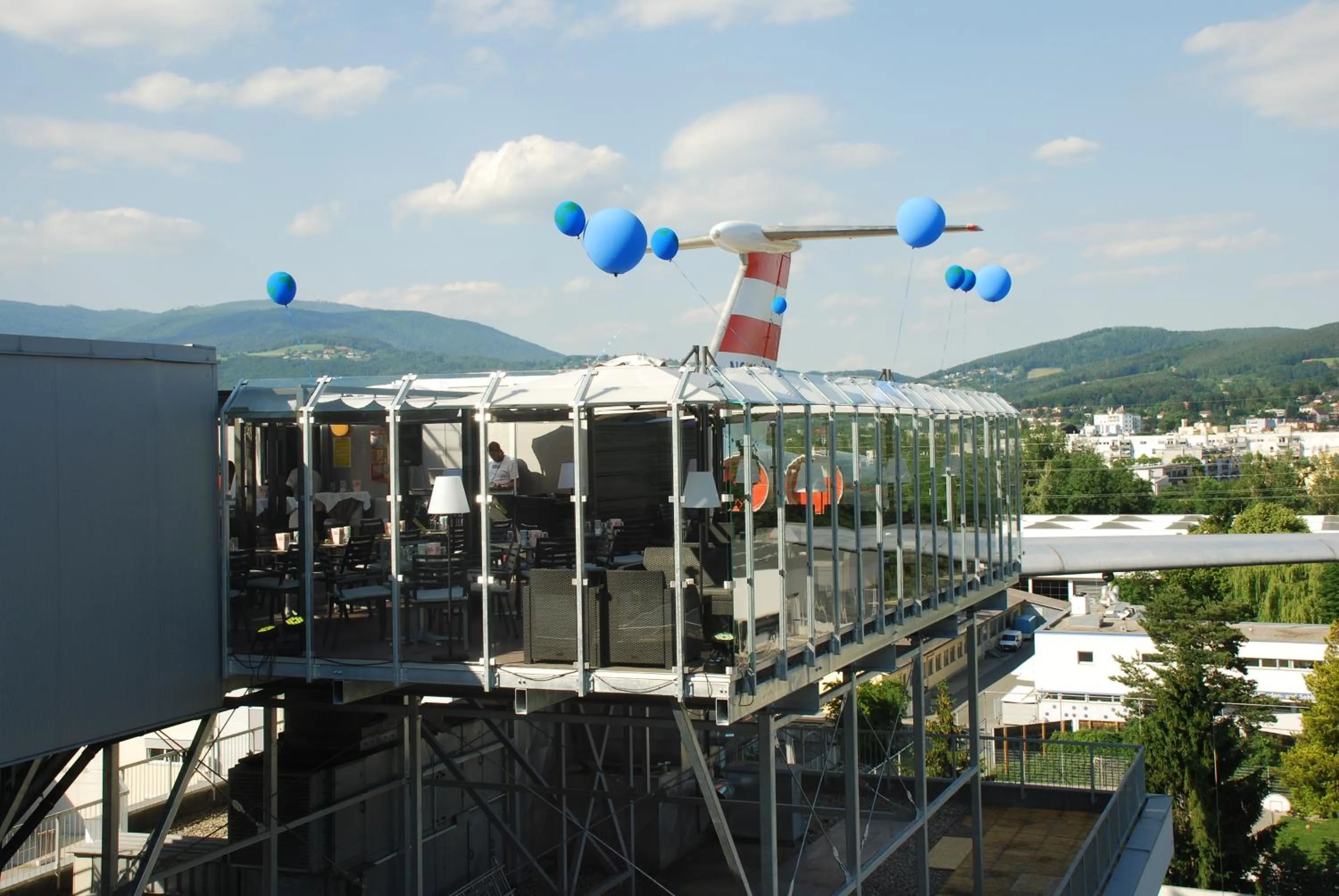 Restaurant/places to eat in NOVAPARK Flugzeughotel Graz