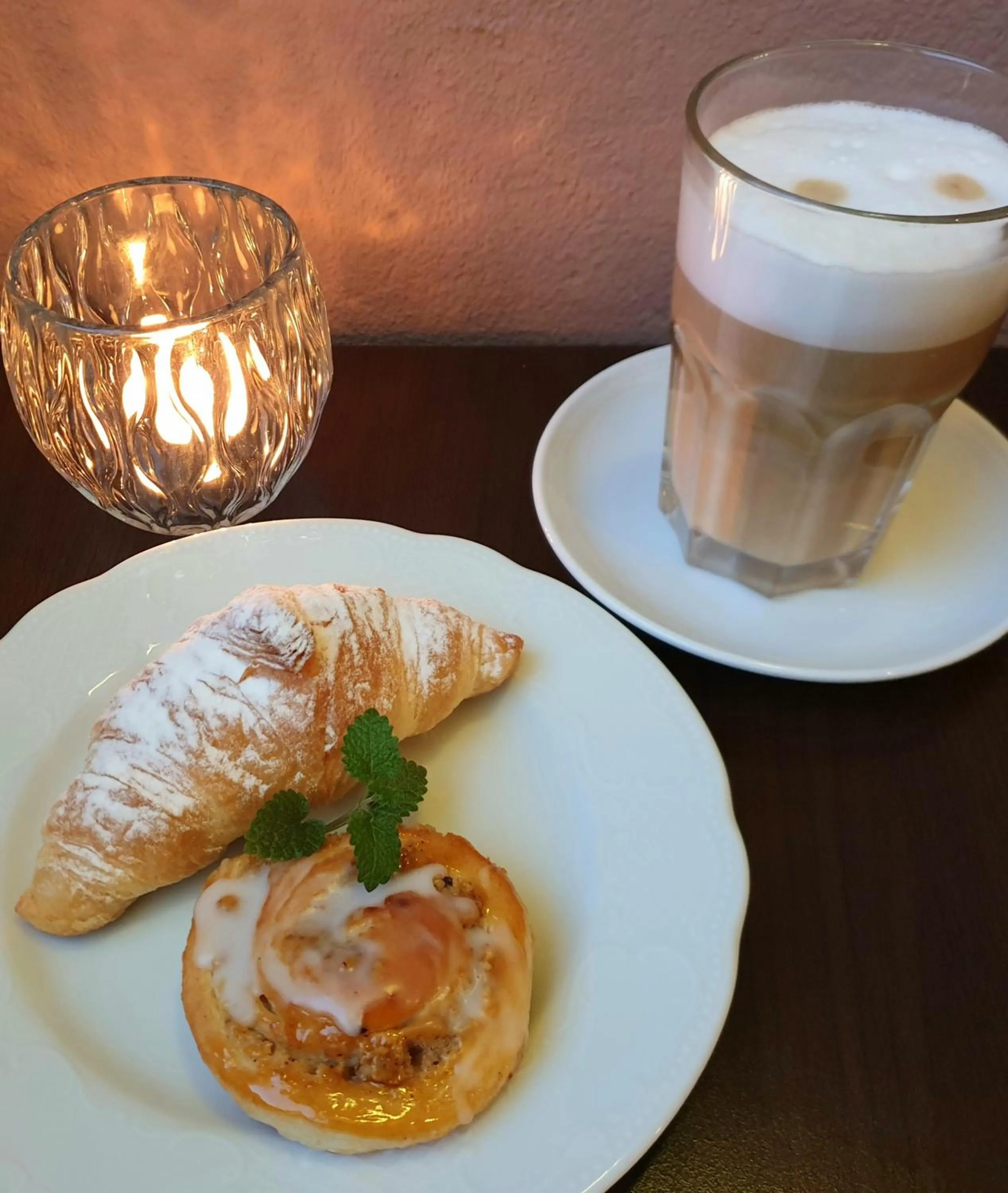 Buffet breakfast in Hotel Via Roma