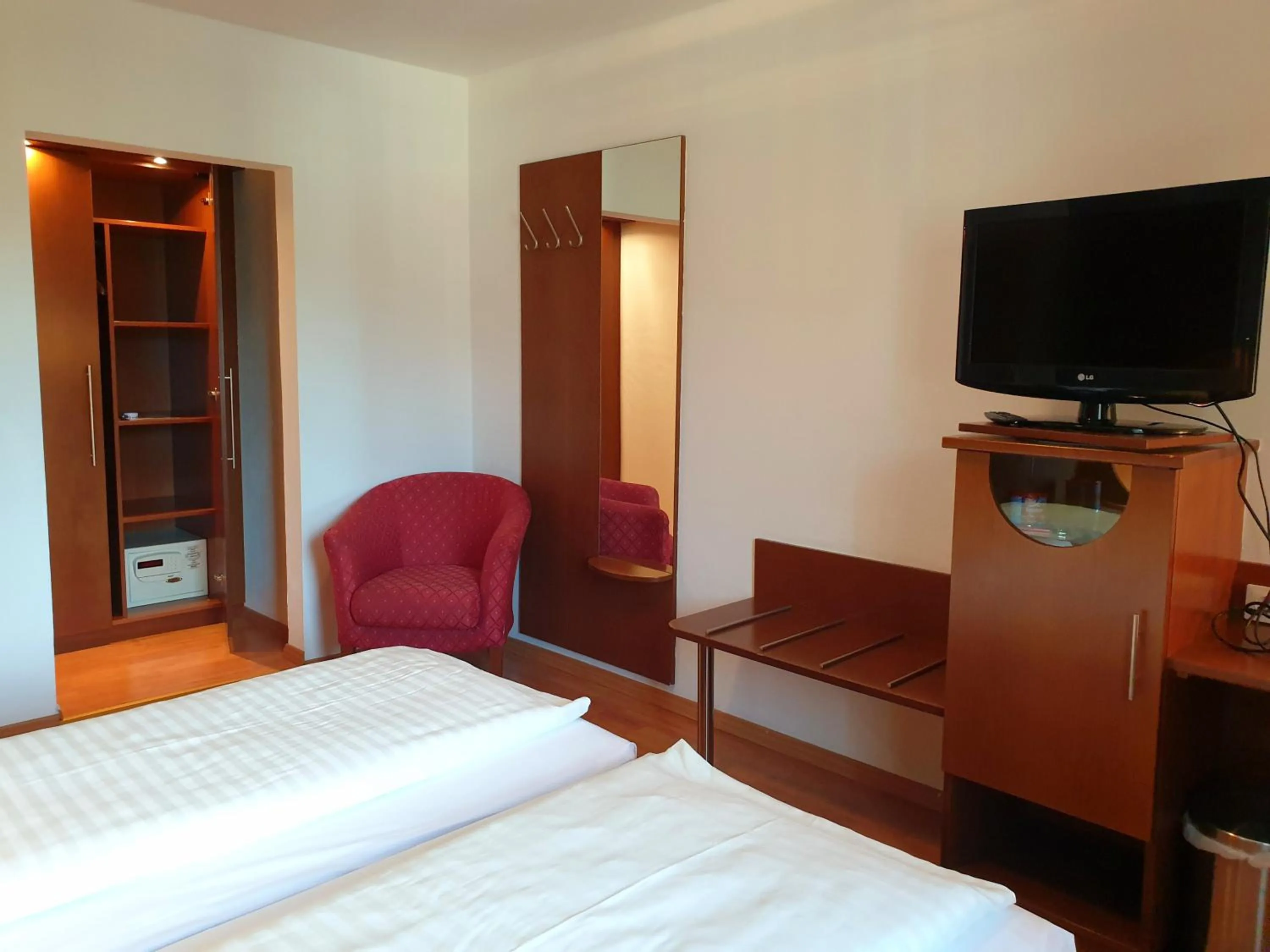 Photo of the whole room, Bed in Hotel Via Roma