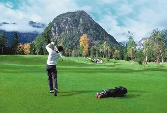 Area and facilities, Golf in Hotel-Pension Rotspitz